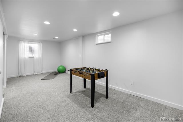 9243 W 100th Circle