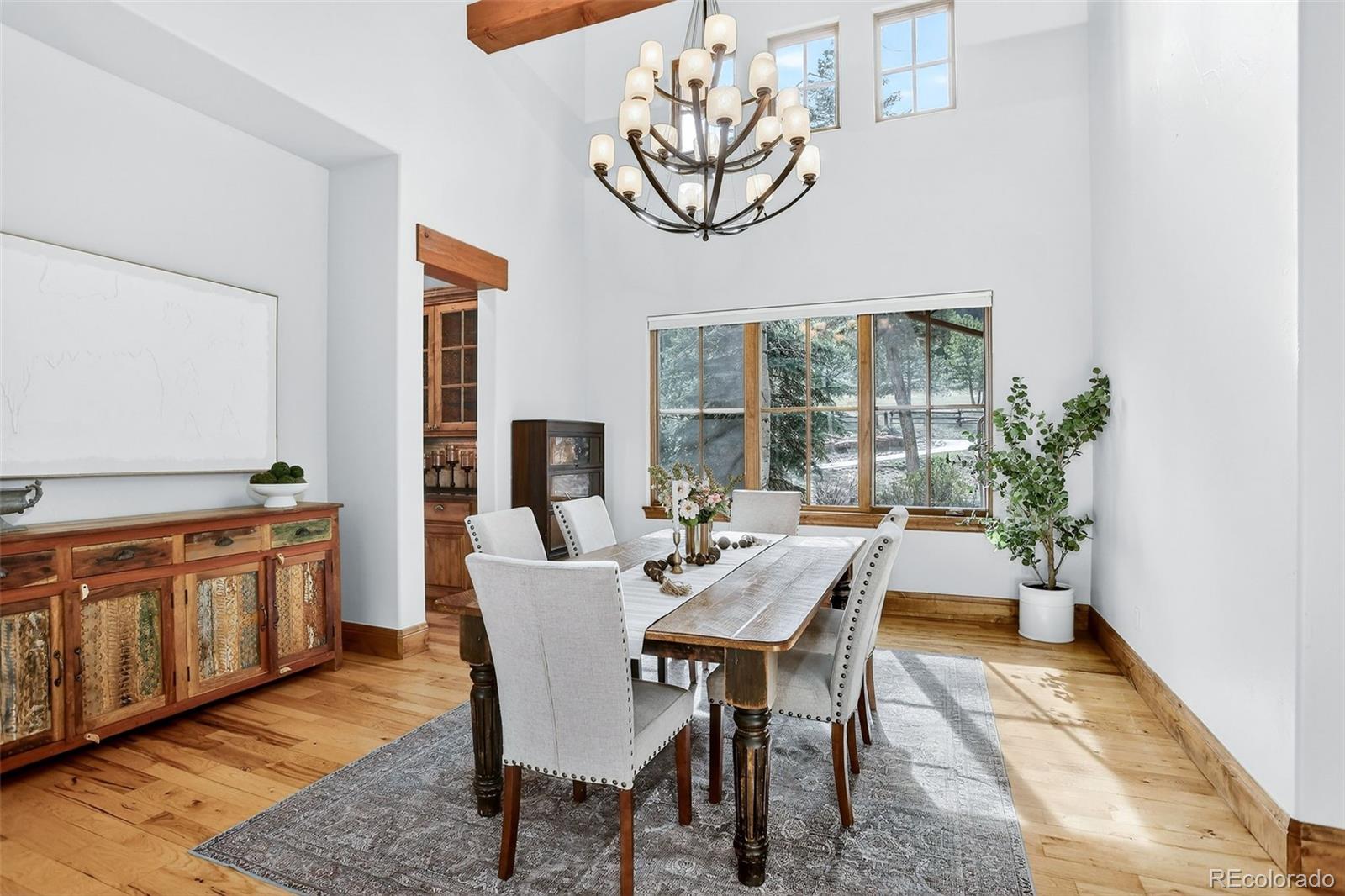 6136 Stone Creek Drive