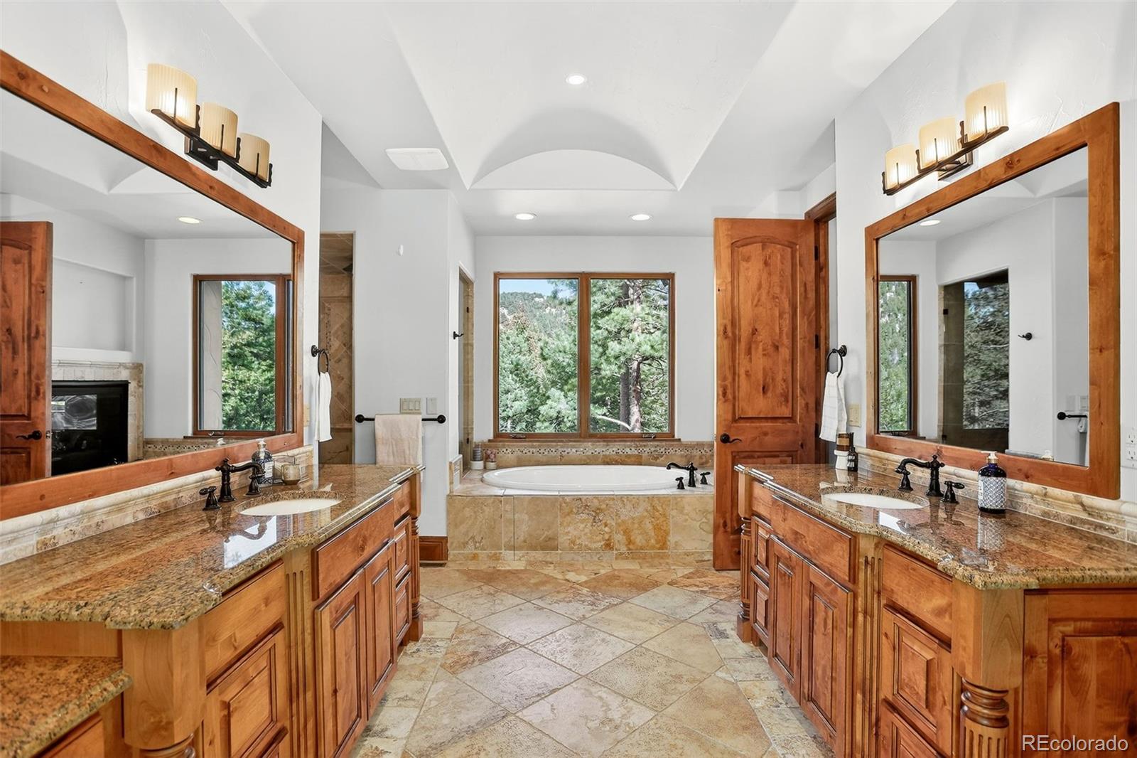 6136 Stone Creek Drive