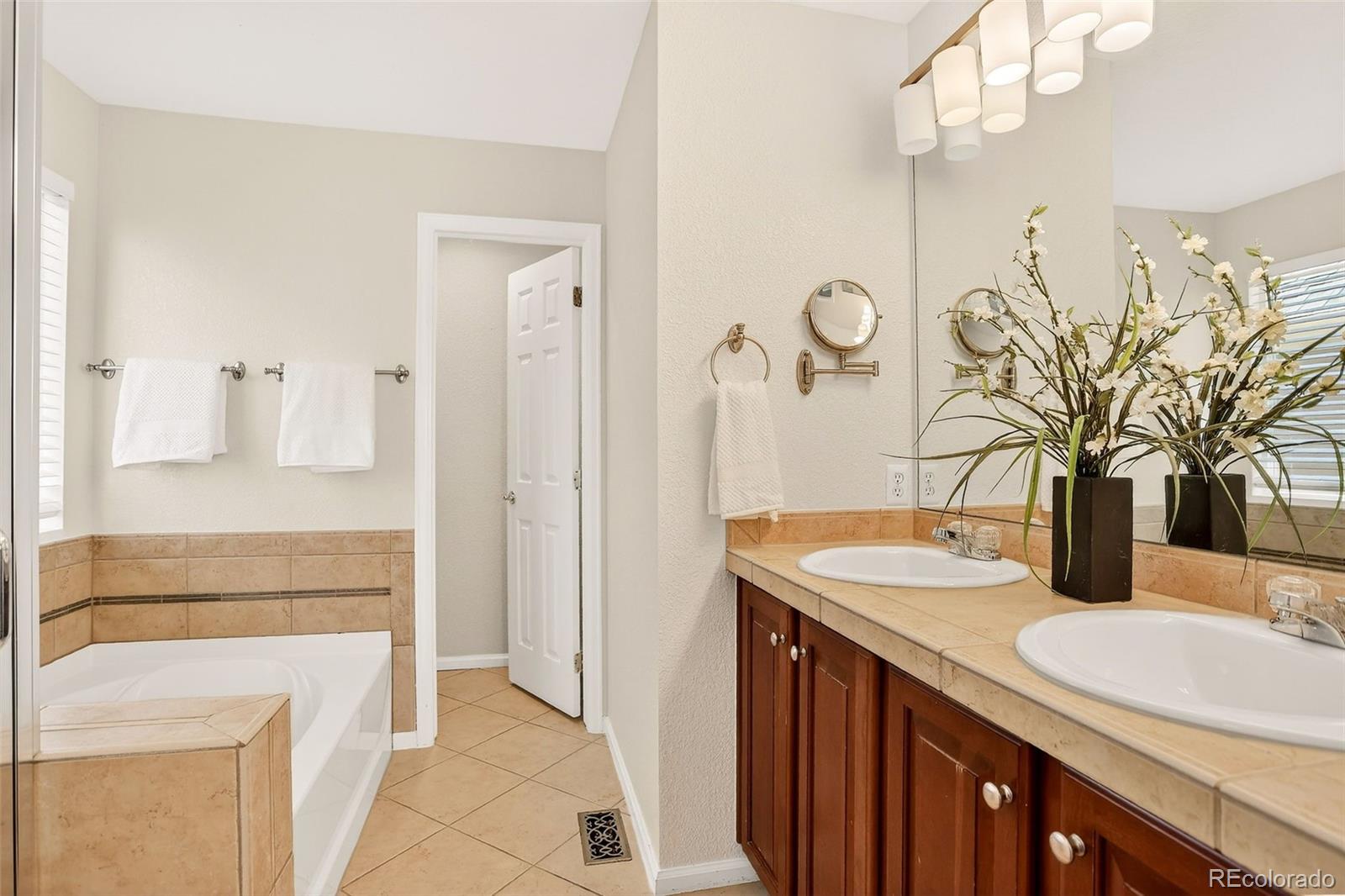 2738 Central Park Boulevard