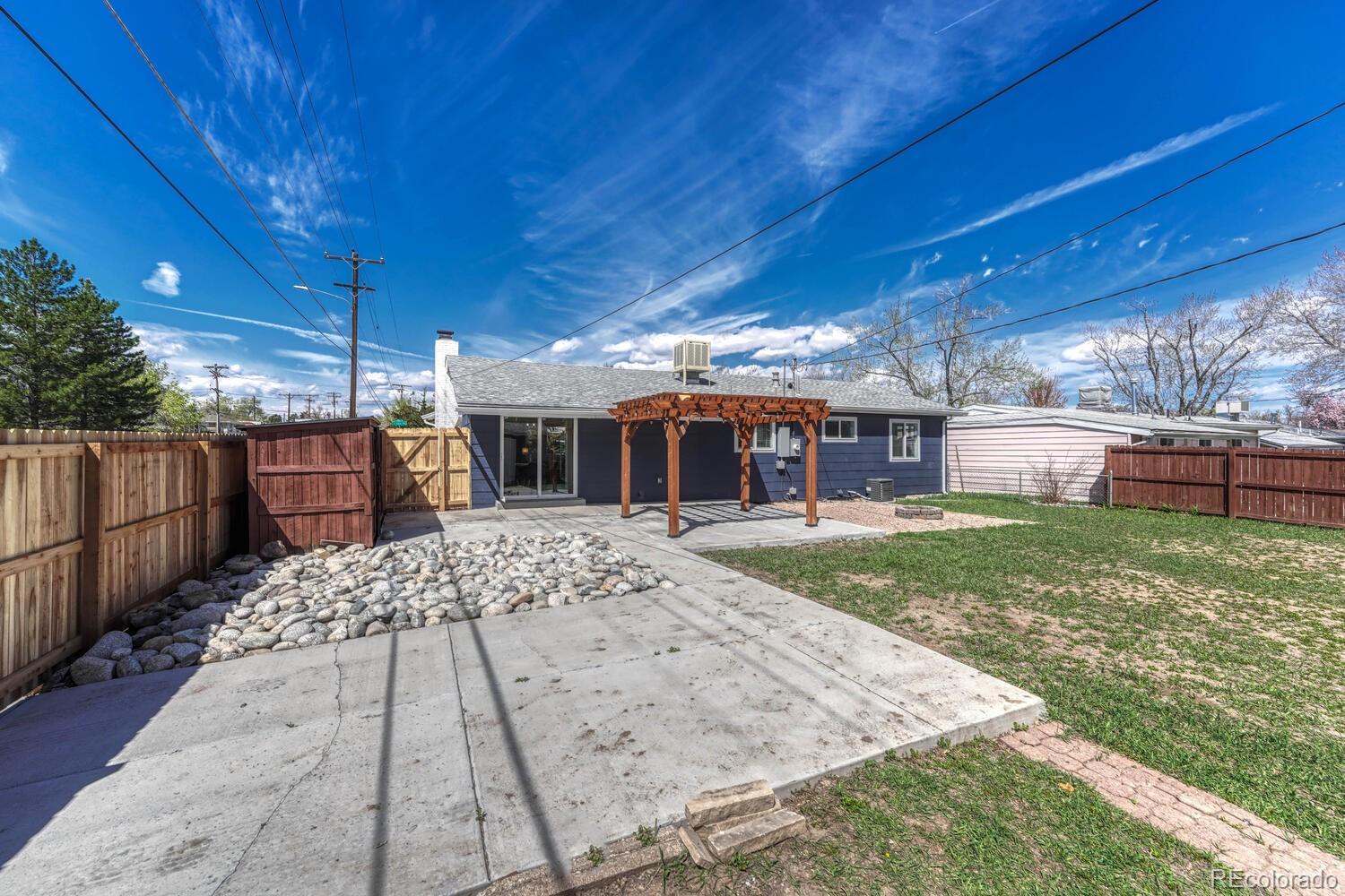 1490 S Ivy Way