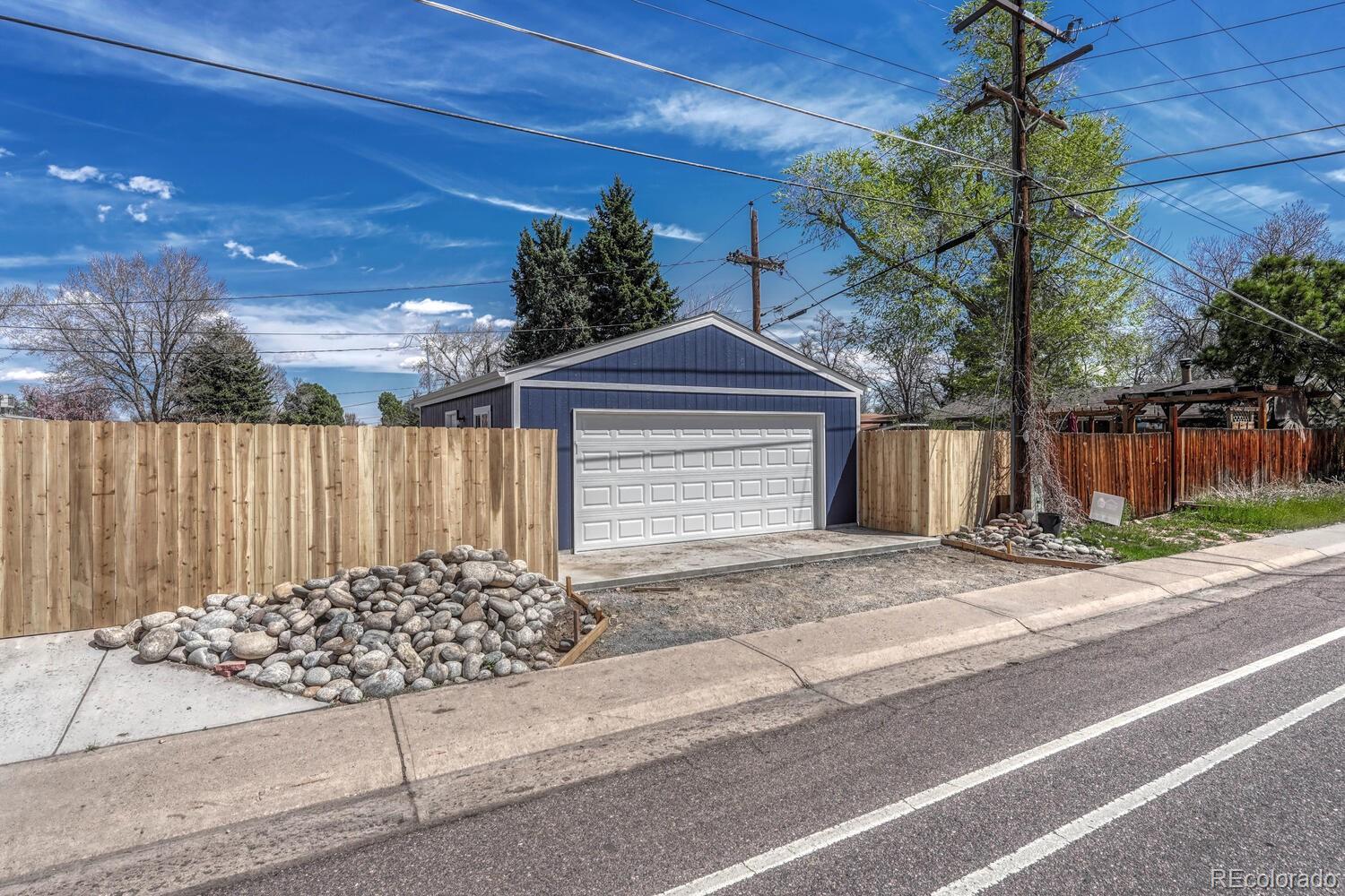 1490 S Ivy Way