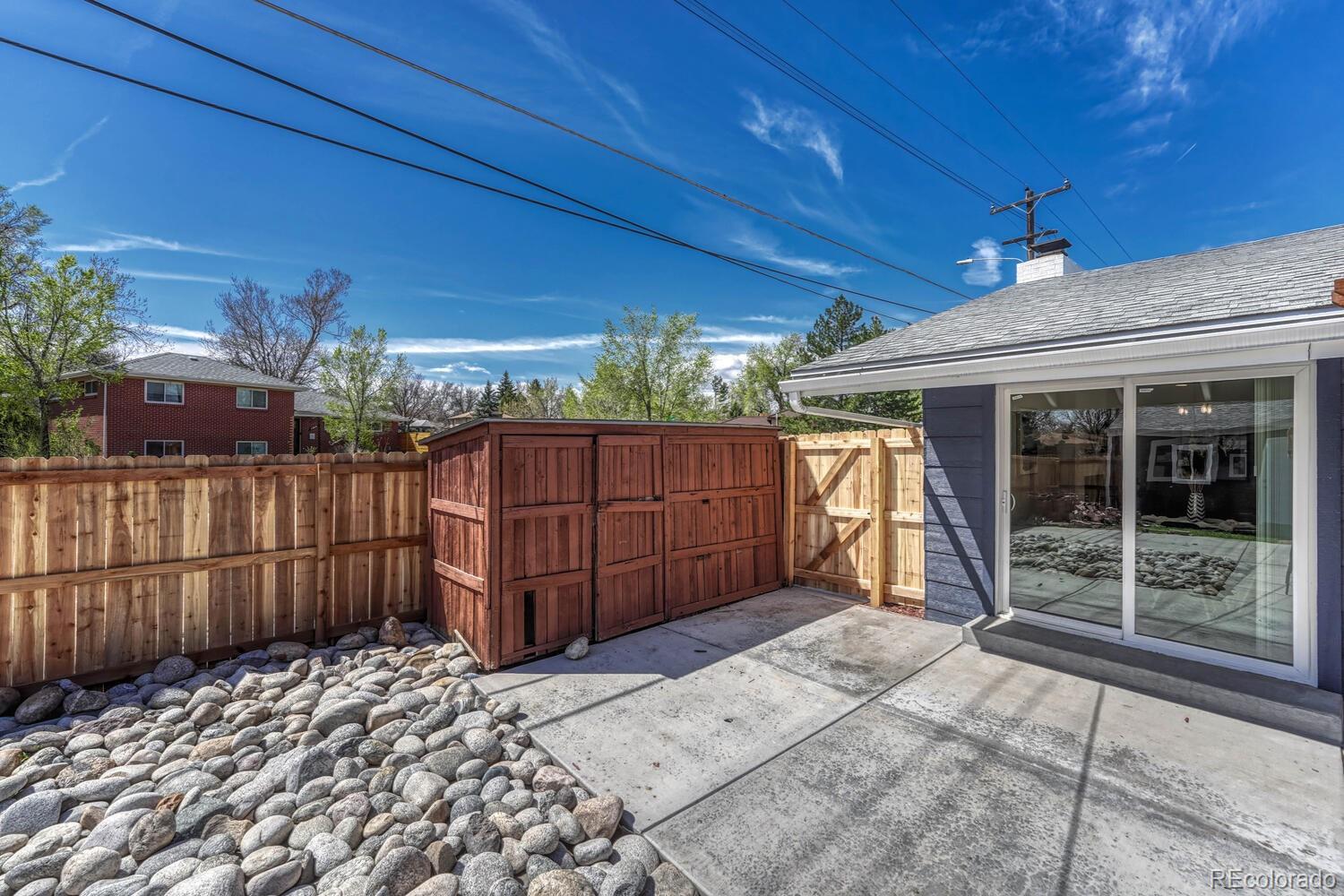1490 S Ivy Way