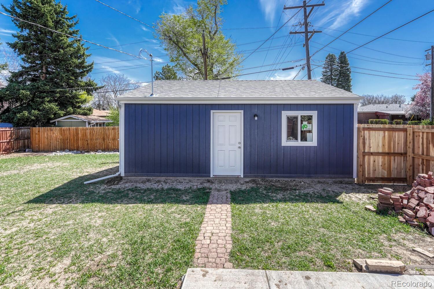 1490 S Ivy Way