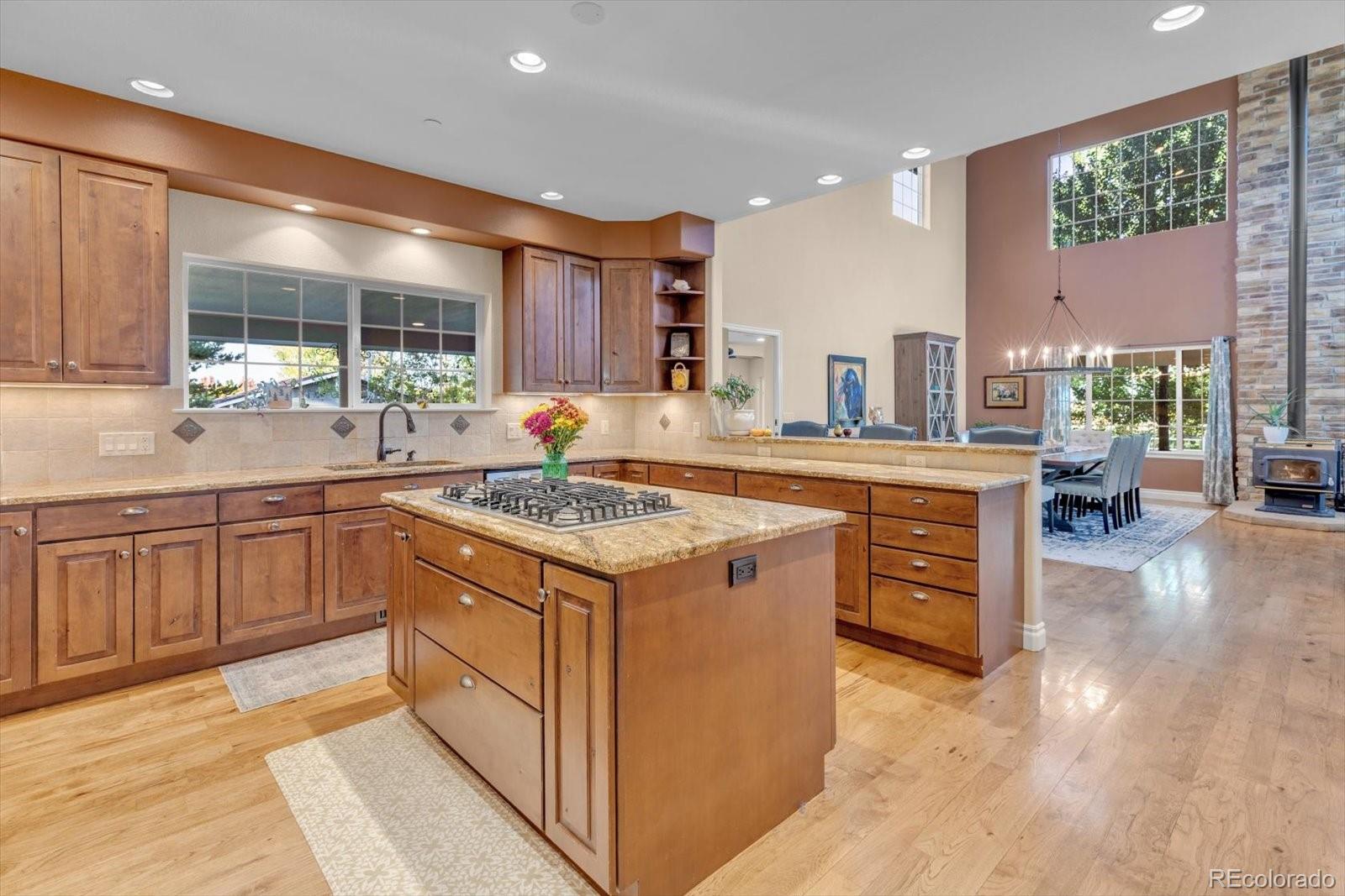 10975 Maple Road