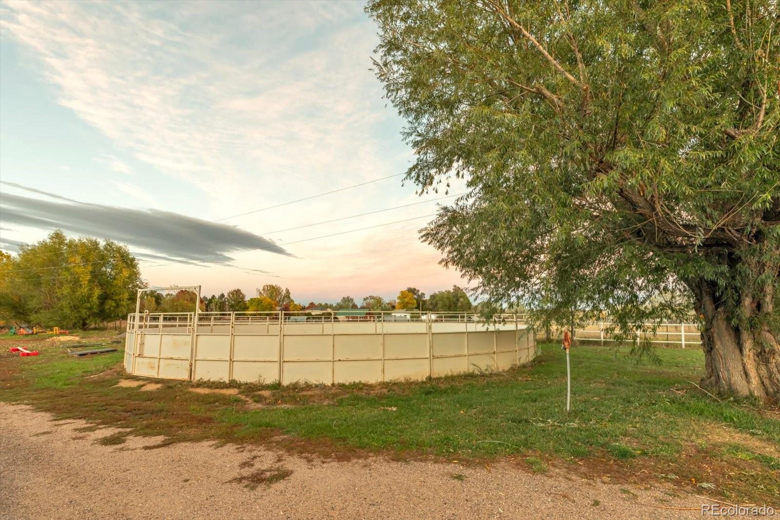 10975 Maple Road