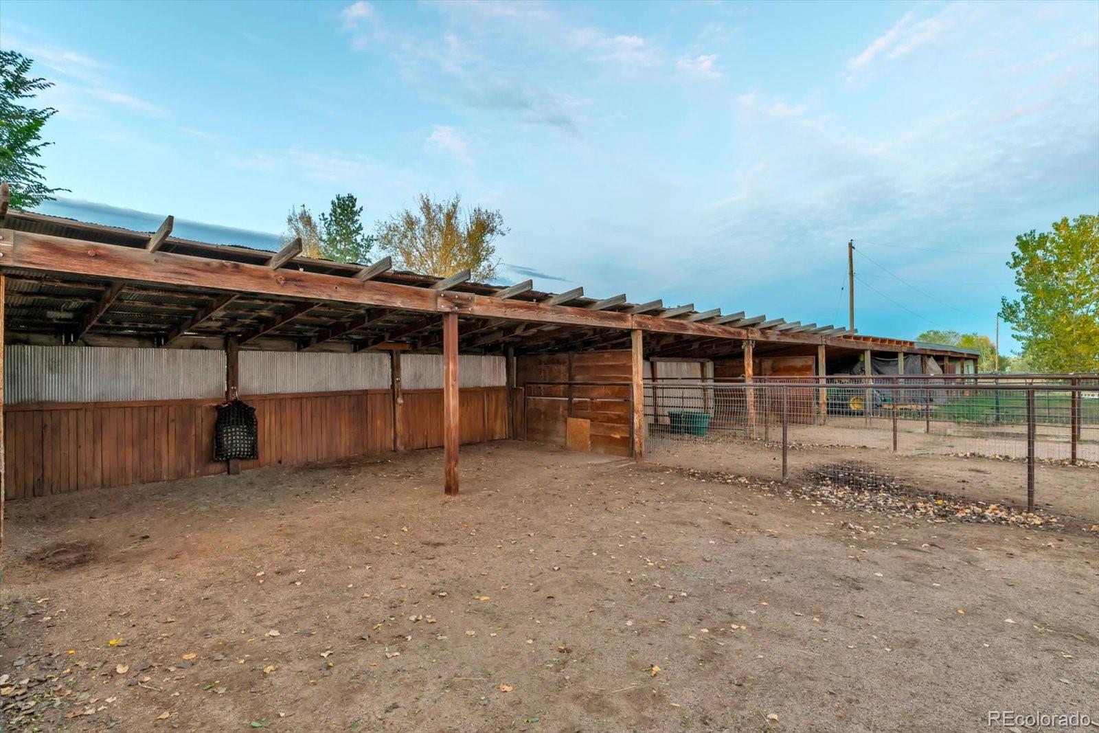 10975 Maple Road