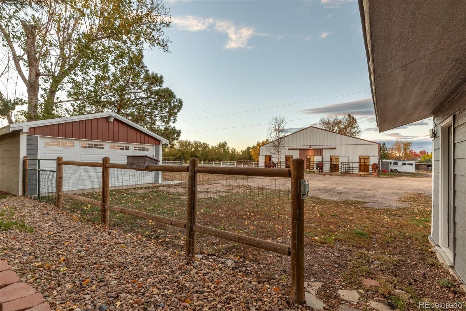 10975 Maple Road