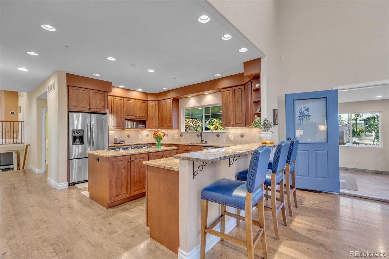 10975 Maple Road