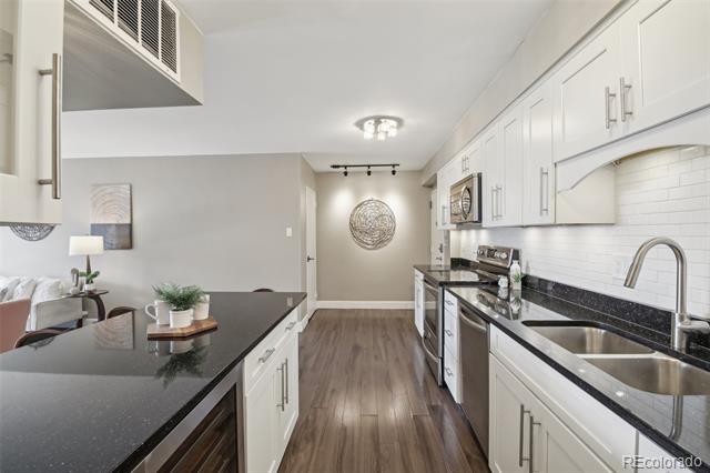 790 N Washington Street Unit: 1006