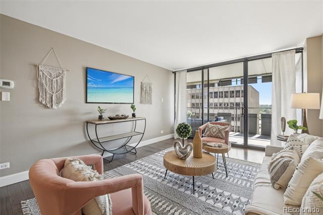 790 N Washington Street Unit: 1006