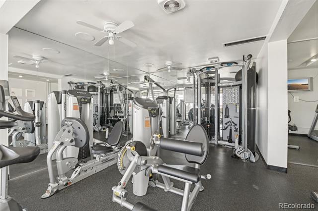 790 N Washington Street Unit: 1006