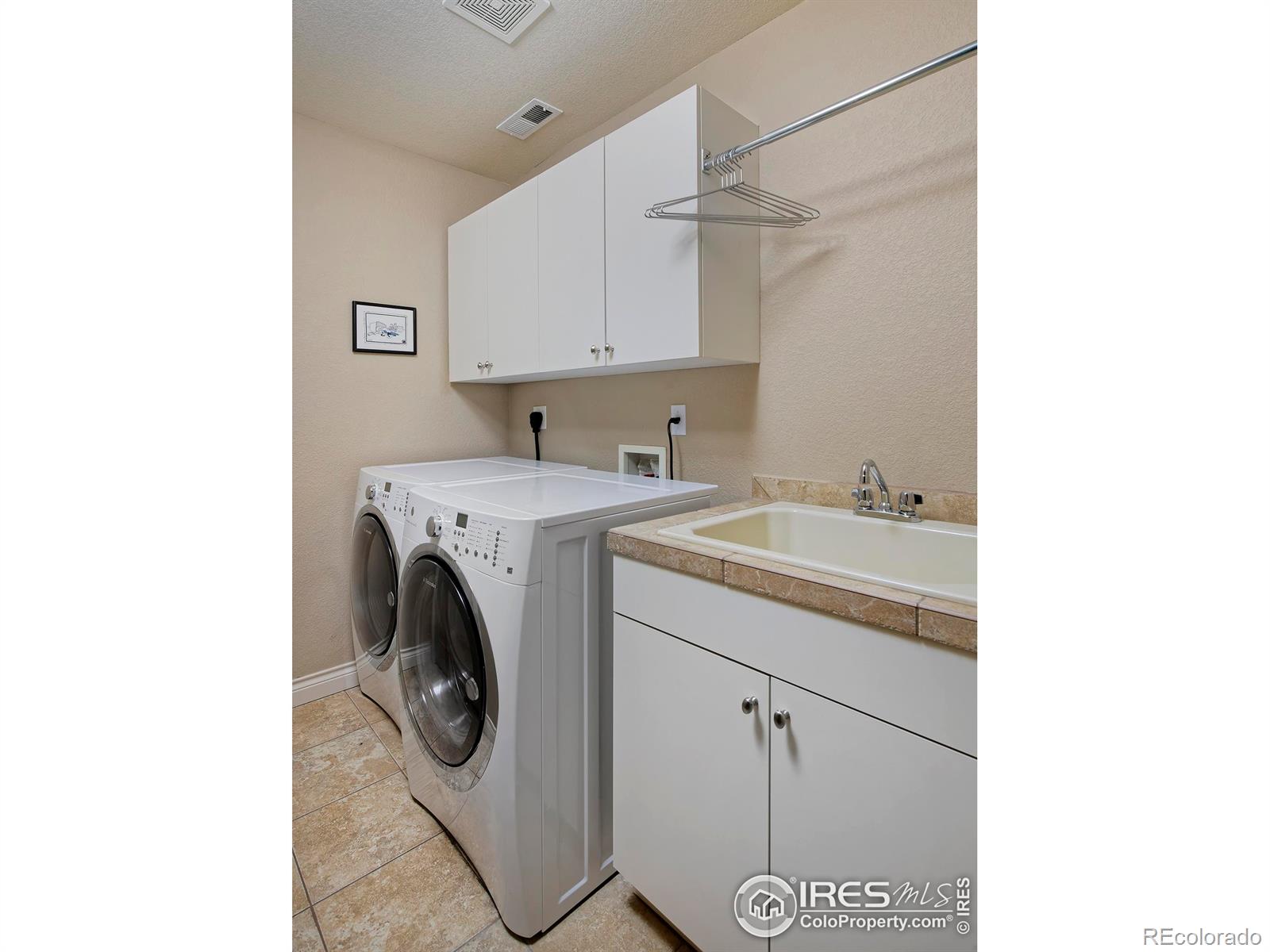 1556 Stardance Circle