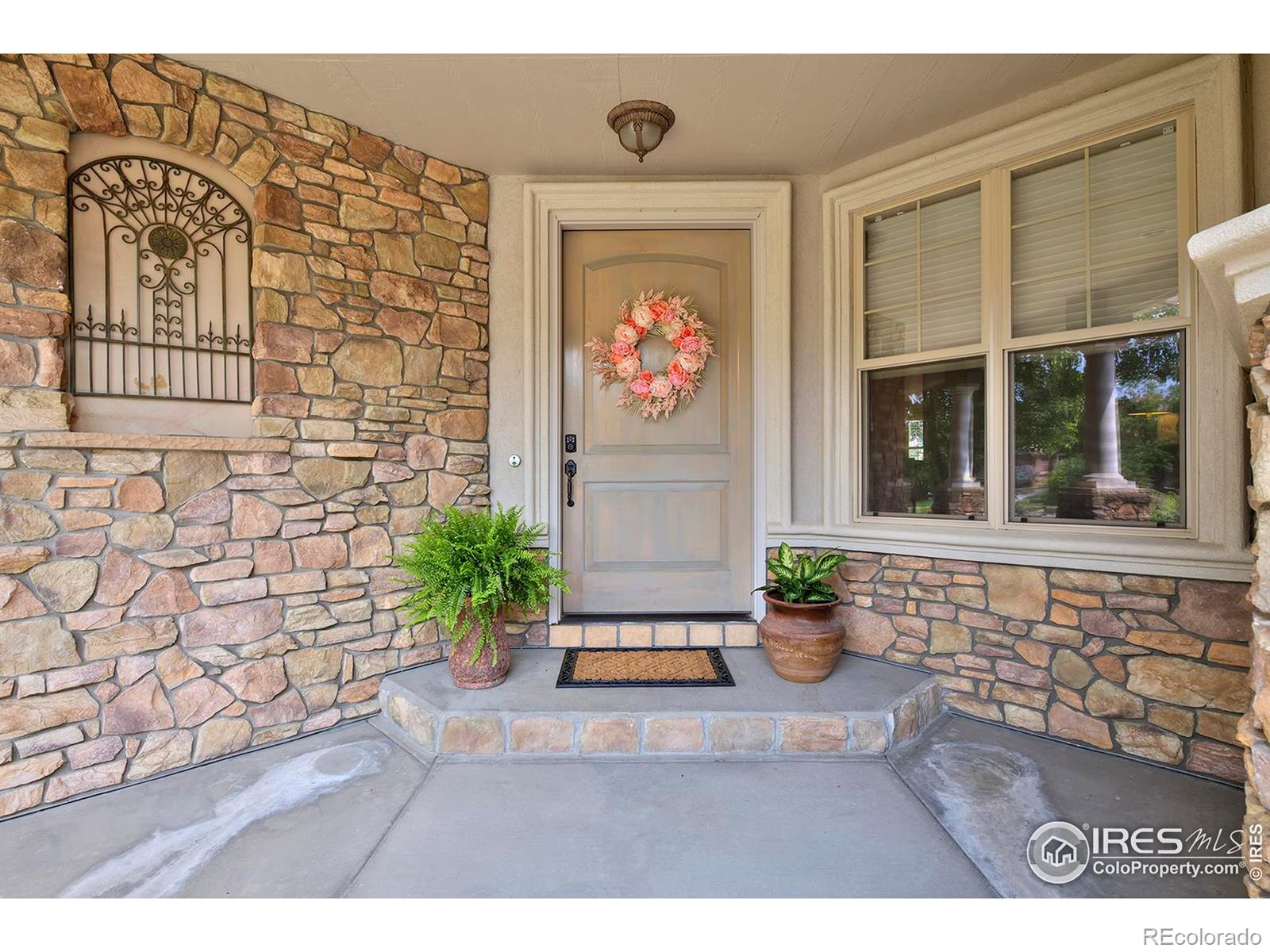 1556 Stardance Circle