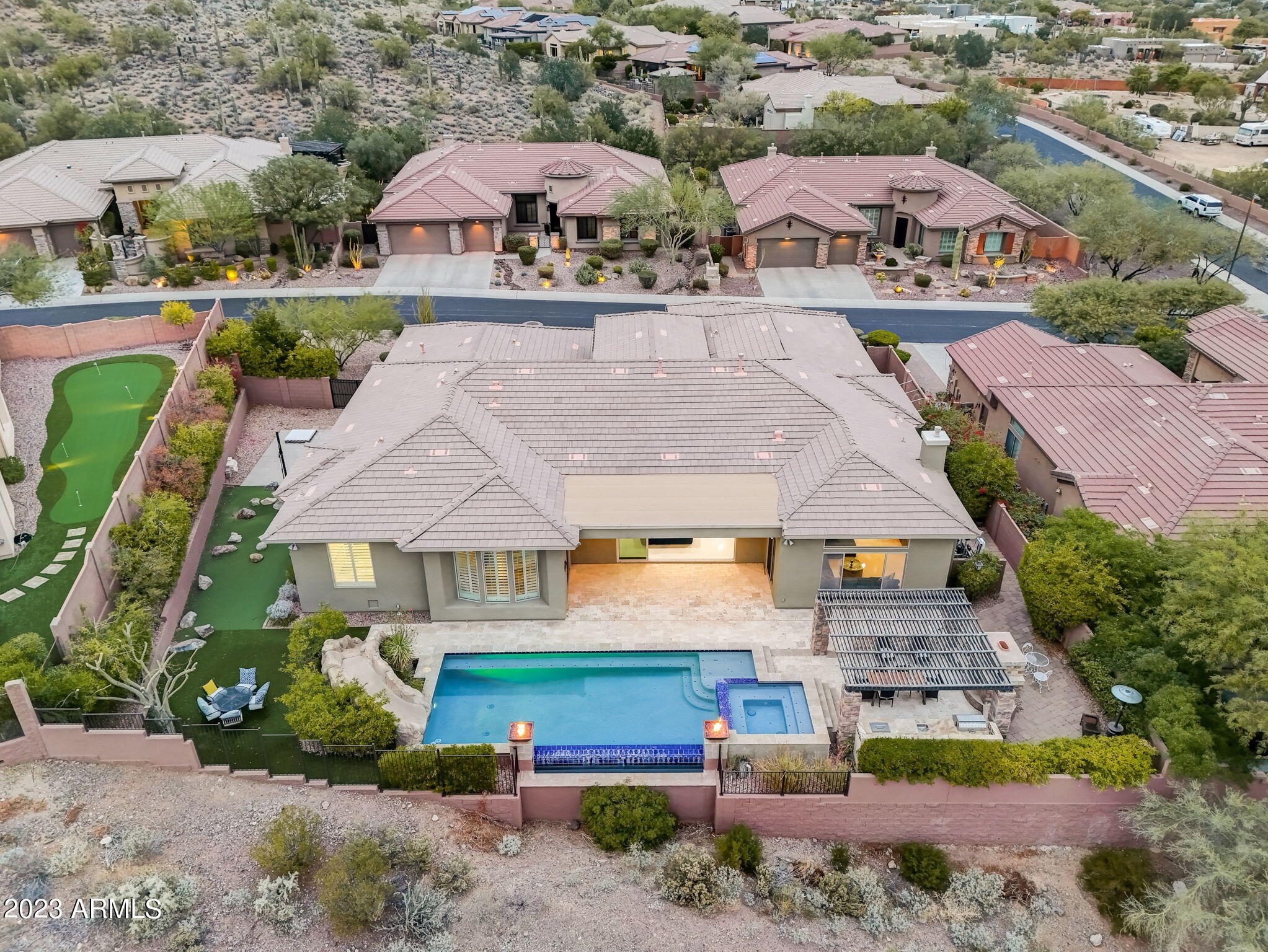 42139 N MOUNTAIN COVE Drive