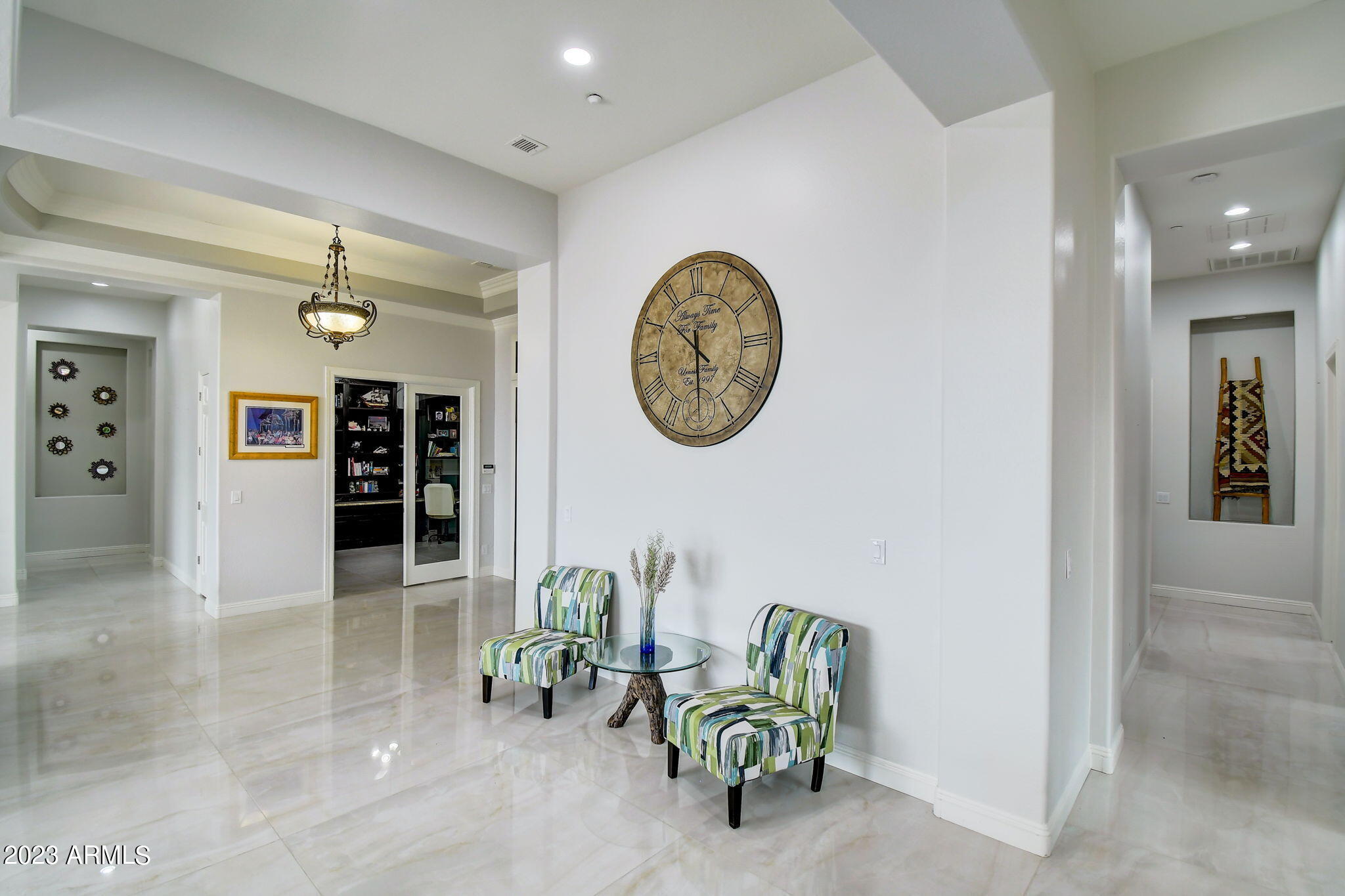 42139 N MOUNTAIN COVE Drive