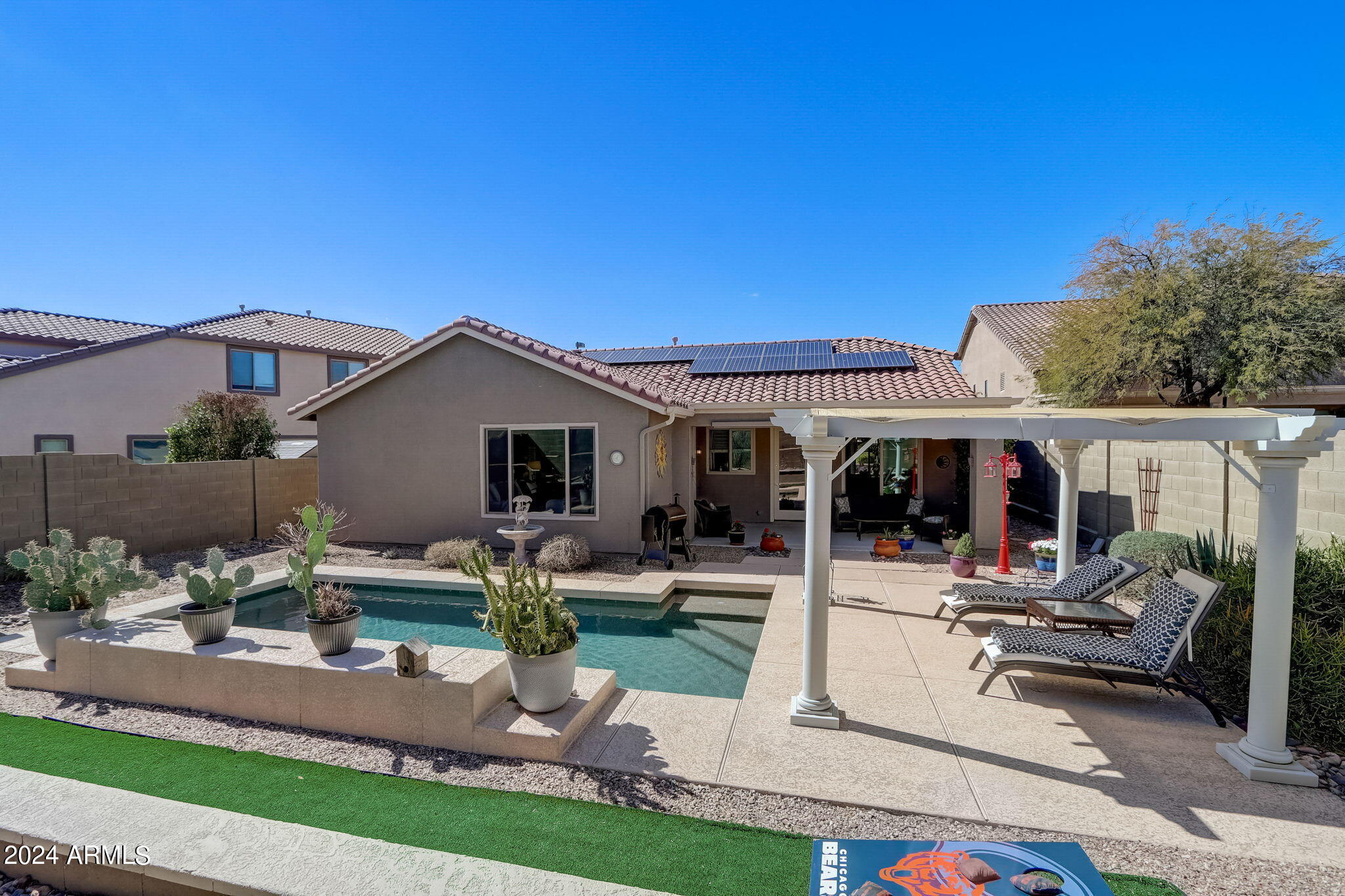 39513 N ROLLING GREEN Court