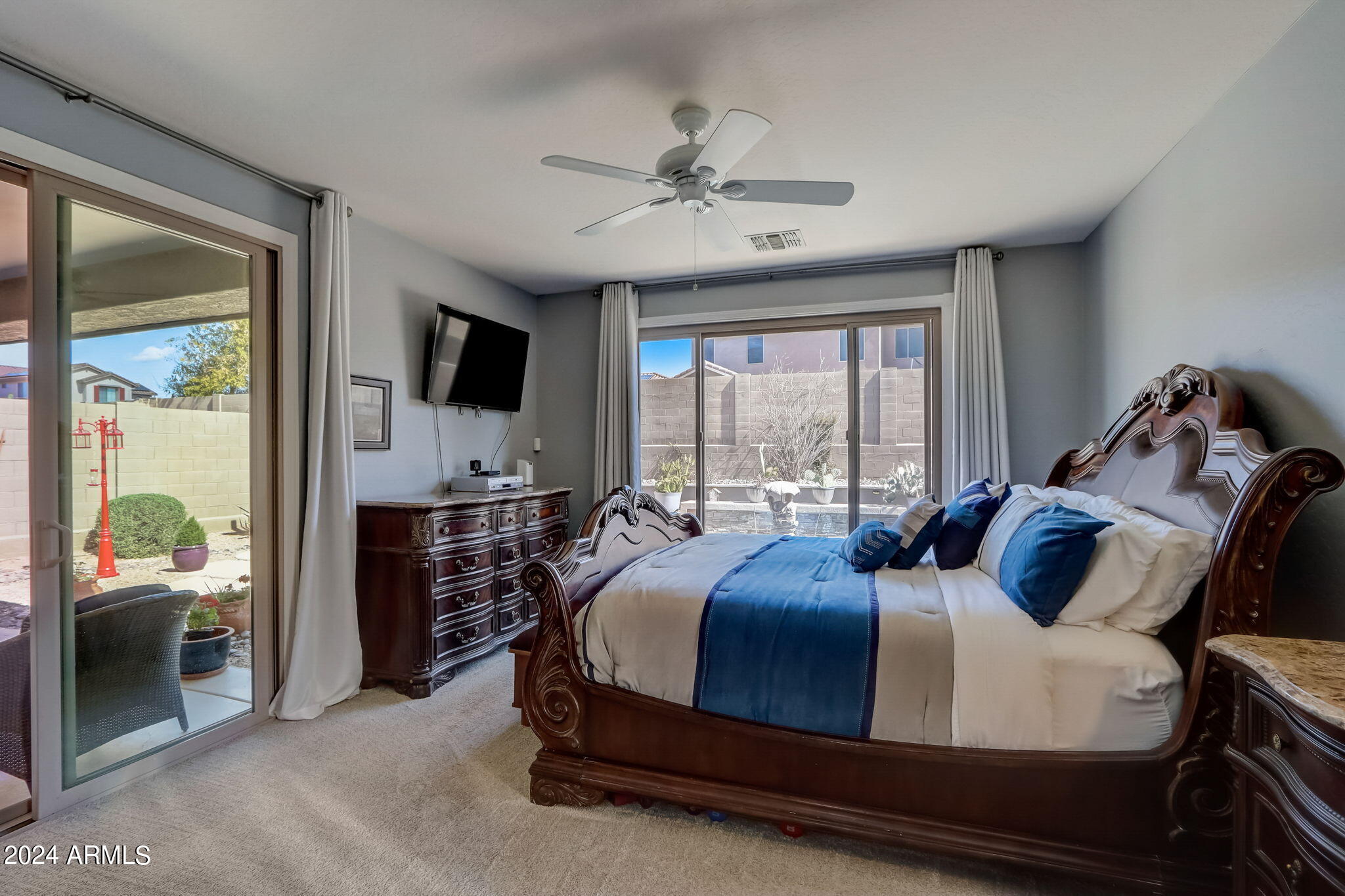 39513 N ROLLING GREEN Court