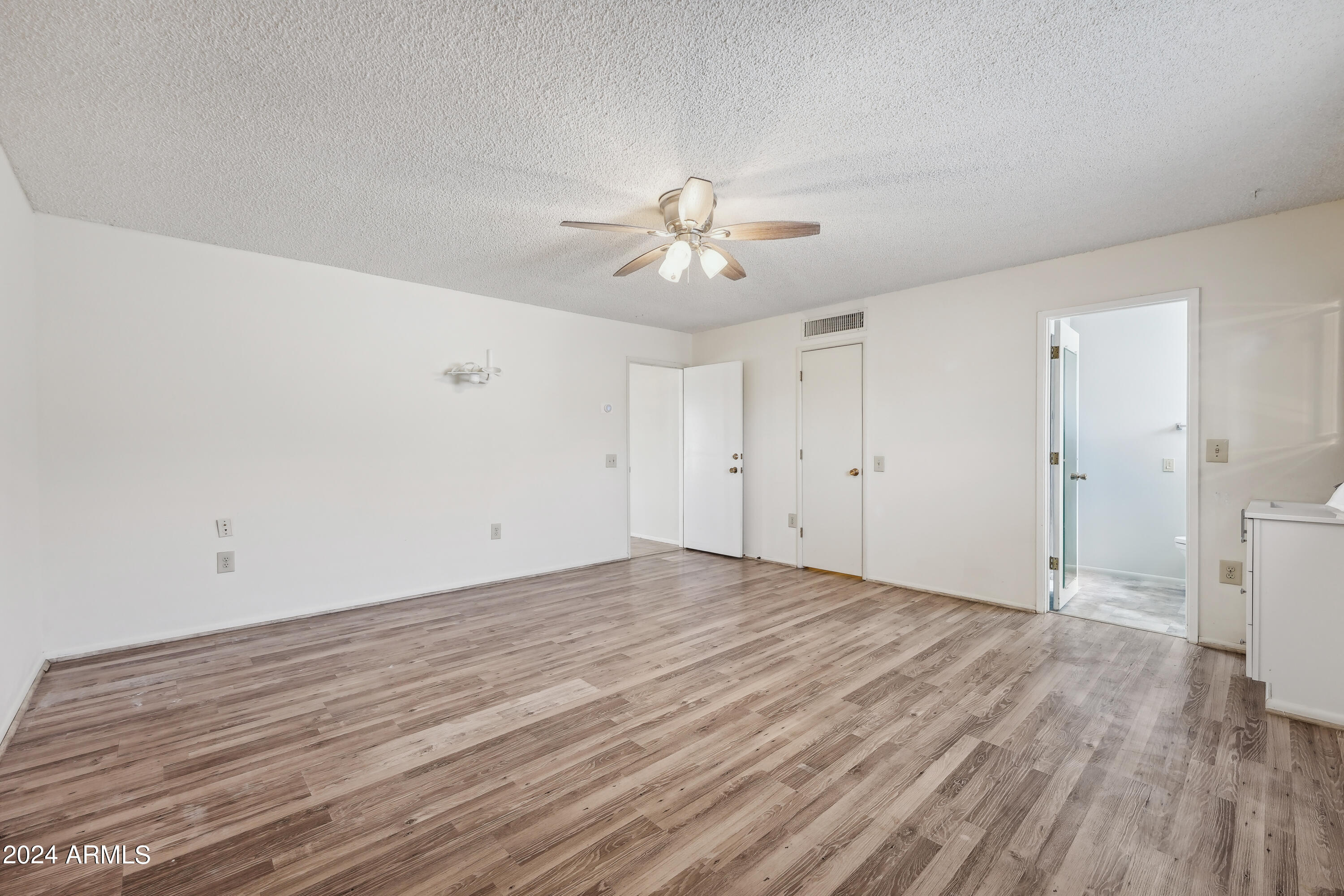 16214 N DESERT HOLLY Drive