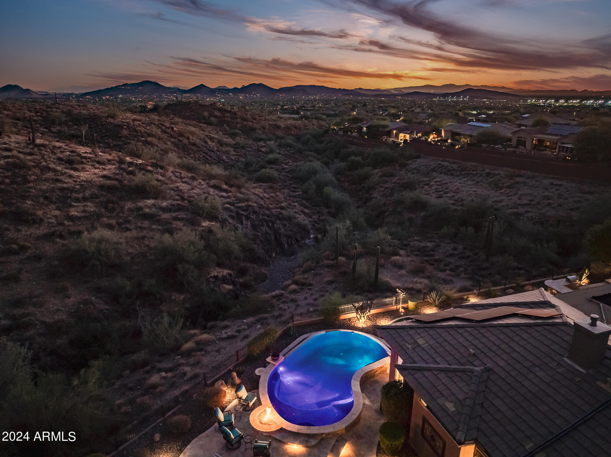 2355 W SHINNECOCK Court