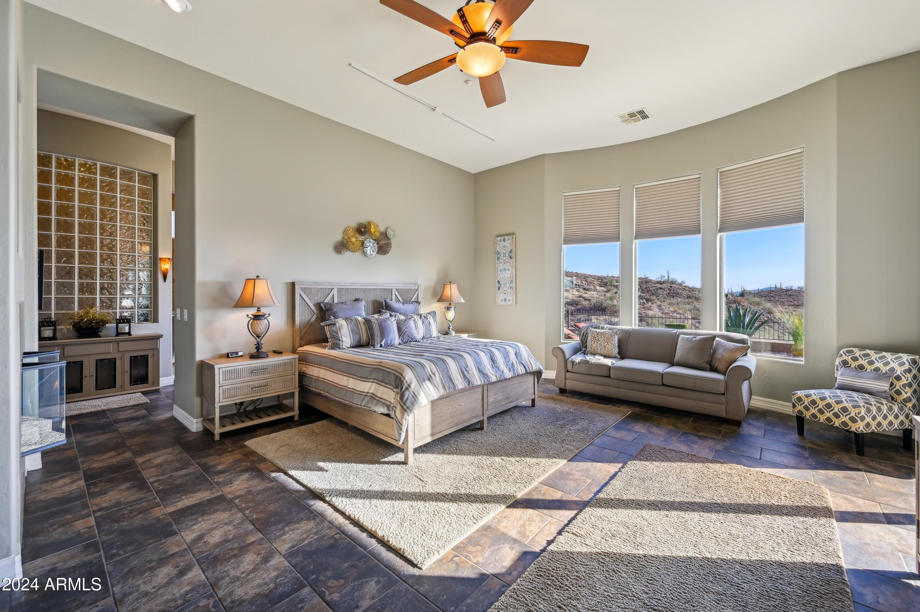 2355 W SHINNECOCK Court