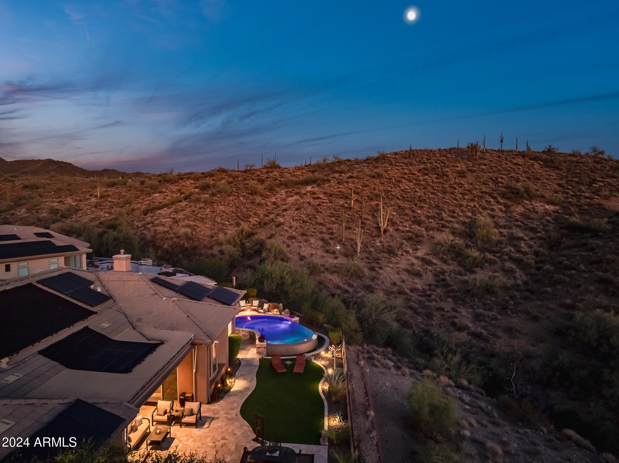 2355 W SHINNECOCK Court