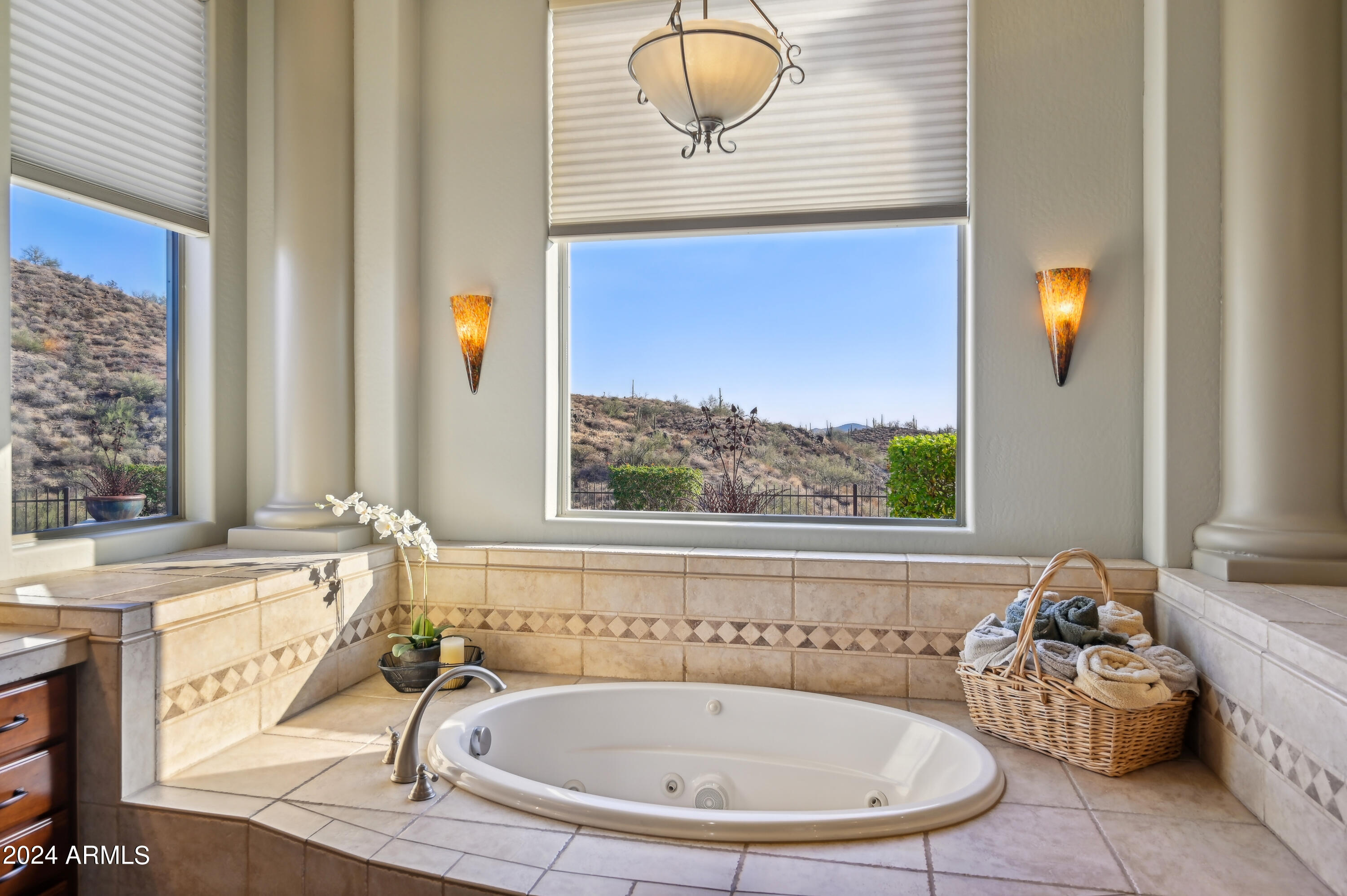 2355 W SHINNECOCK Court