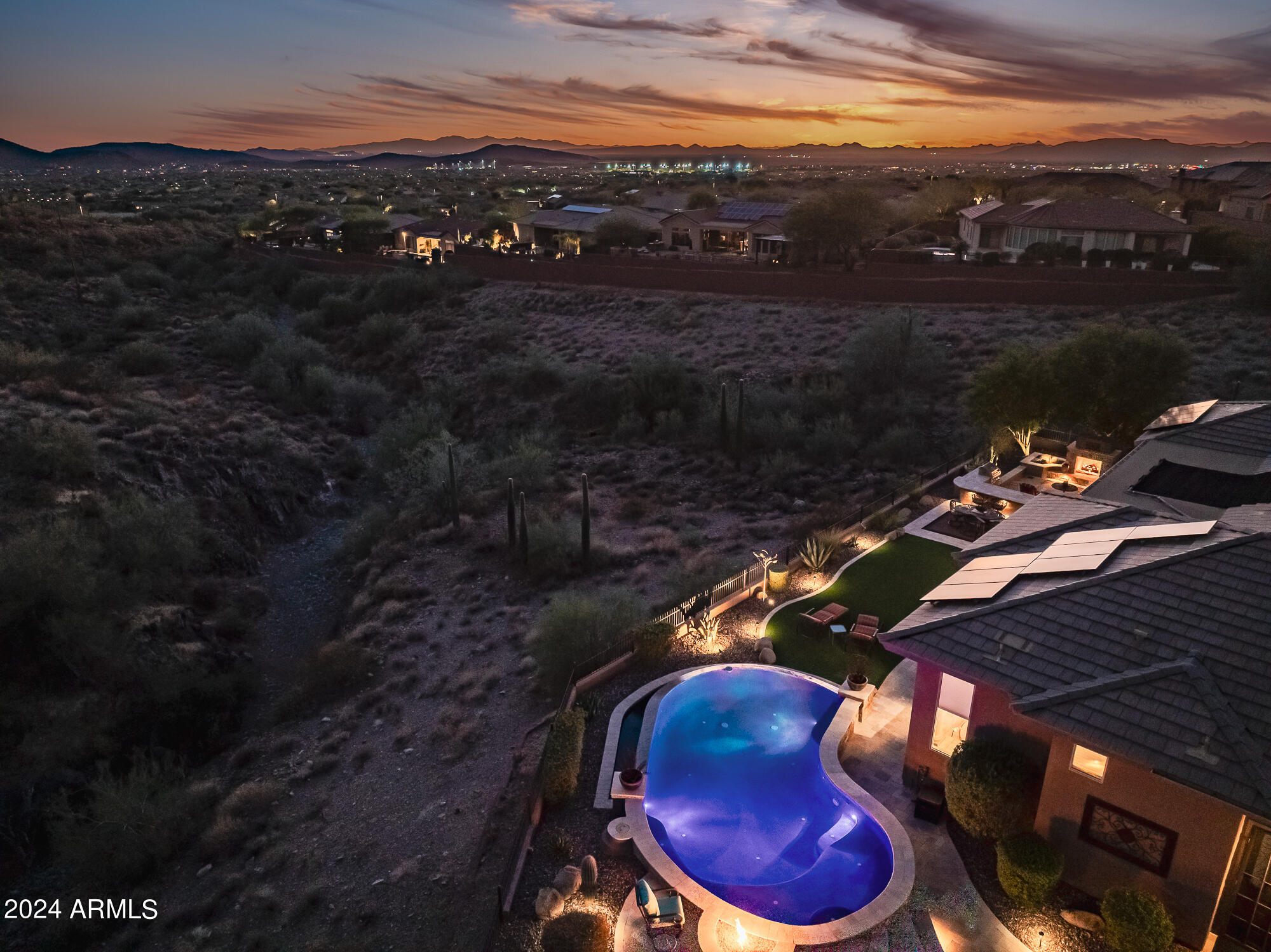 2355 W SHINNECOCK Court