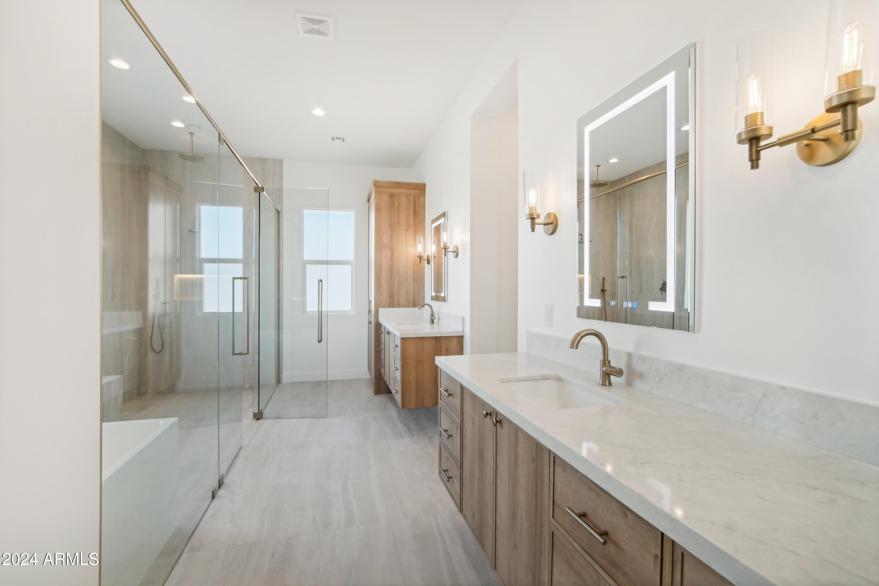 2808 W HERE TO THERE Drive