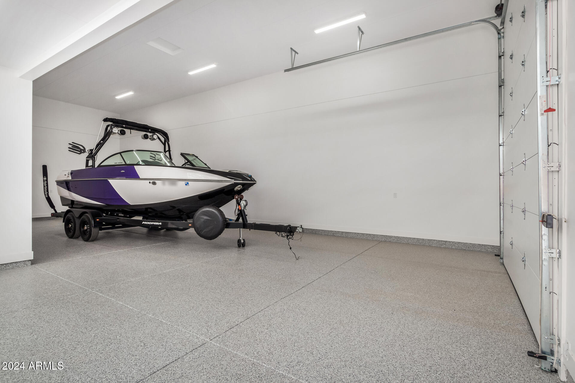 2808 W HERE TO THERE Drive