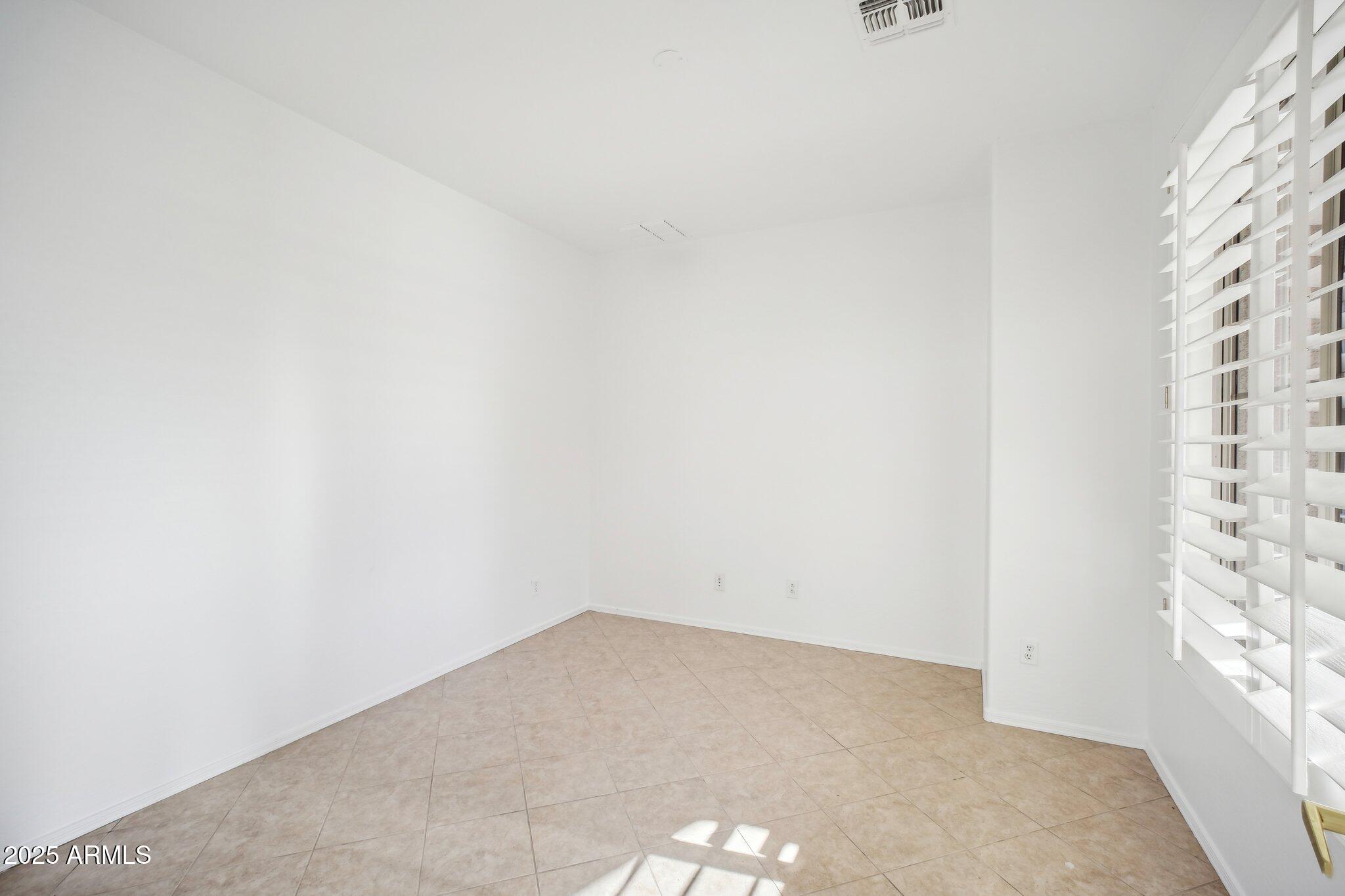 39626 N LOST LEGEND Drive