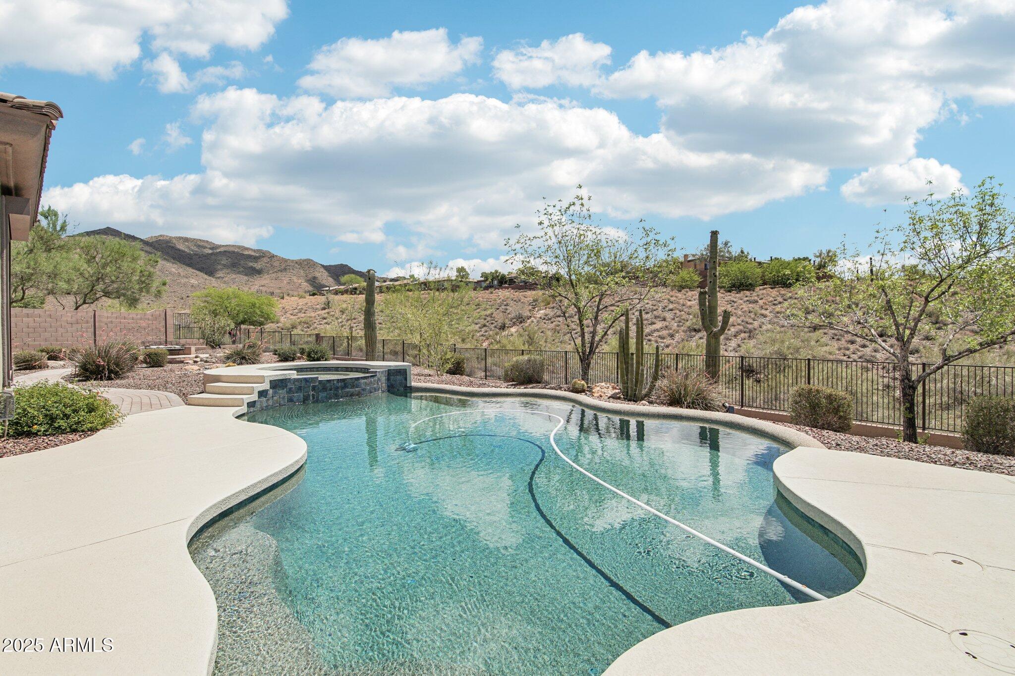 42429 N CROSS TIMBERS Court