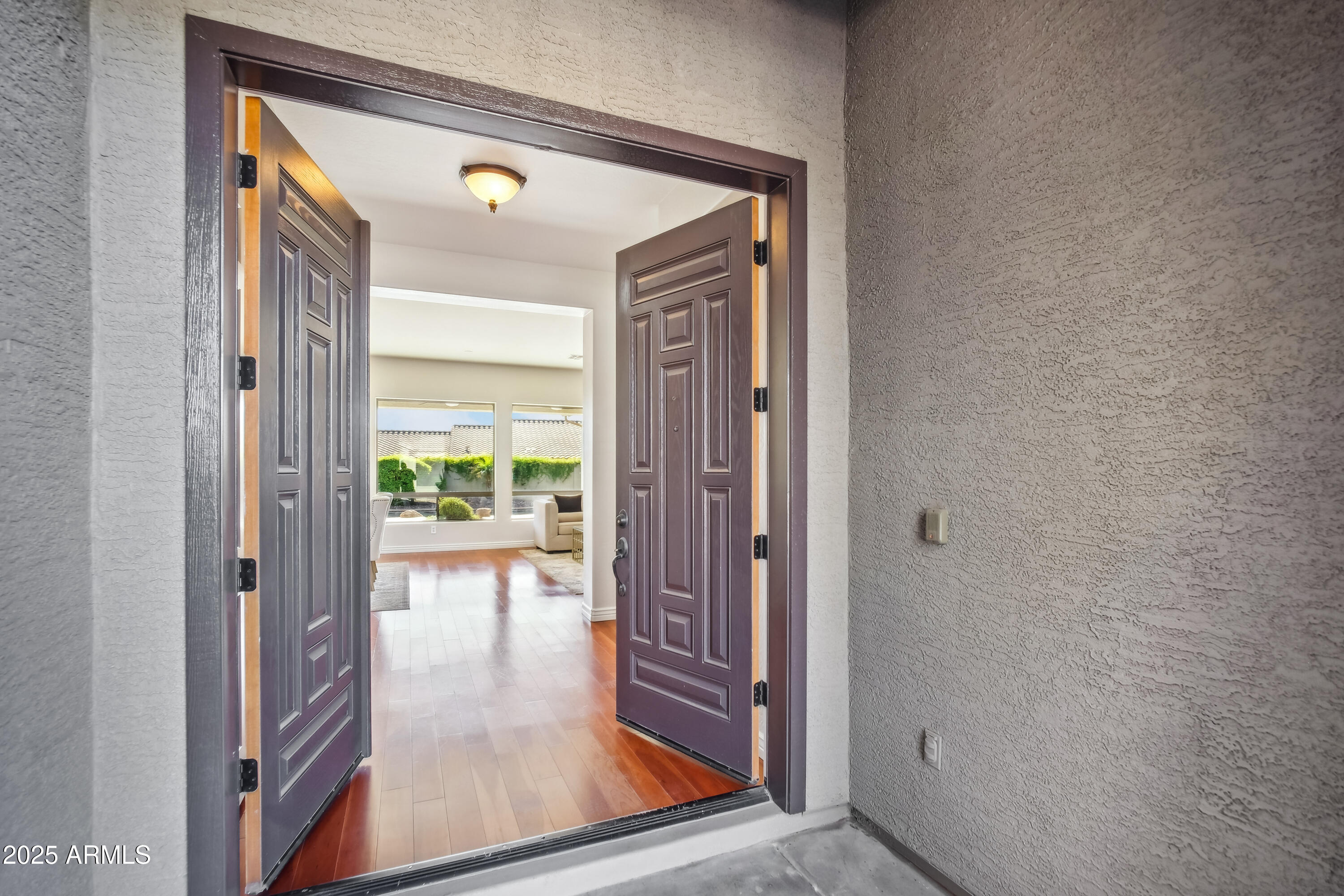 2207 W HIDDEN TREASURE Way