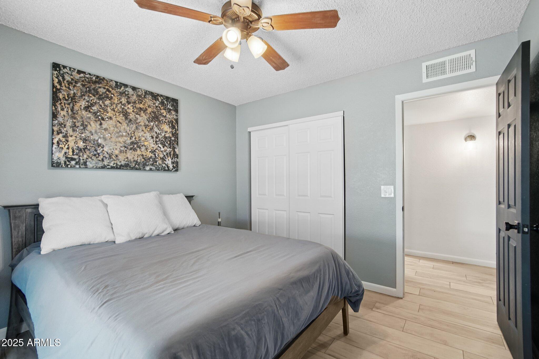 3614 W BLUEFIELD Avenue