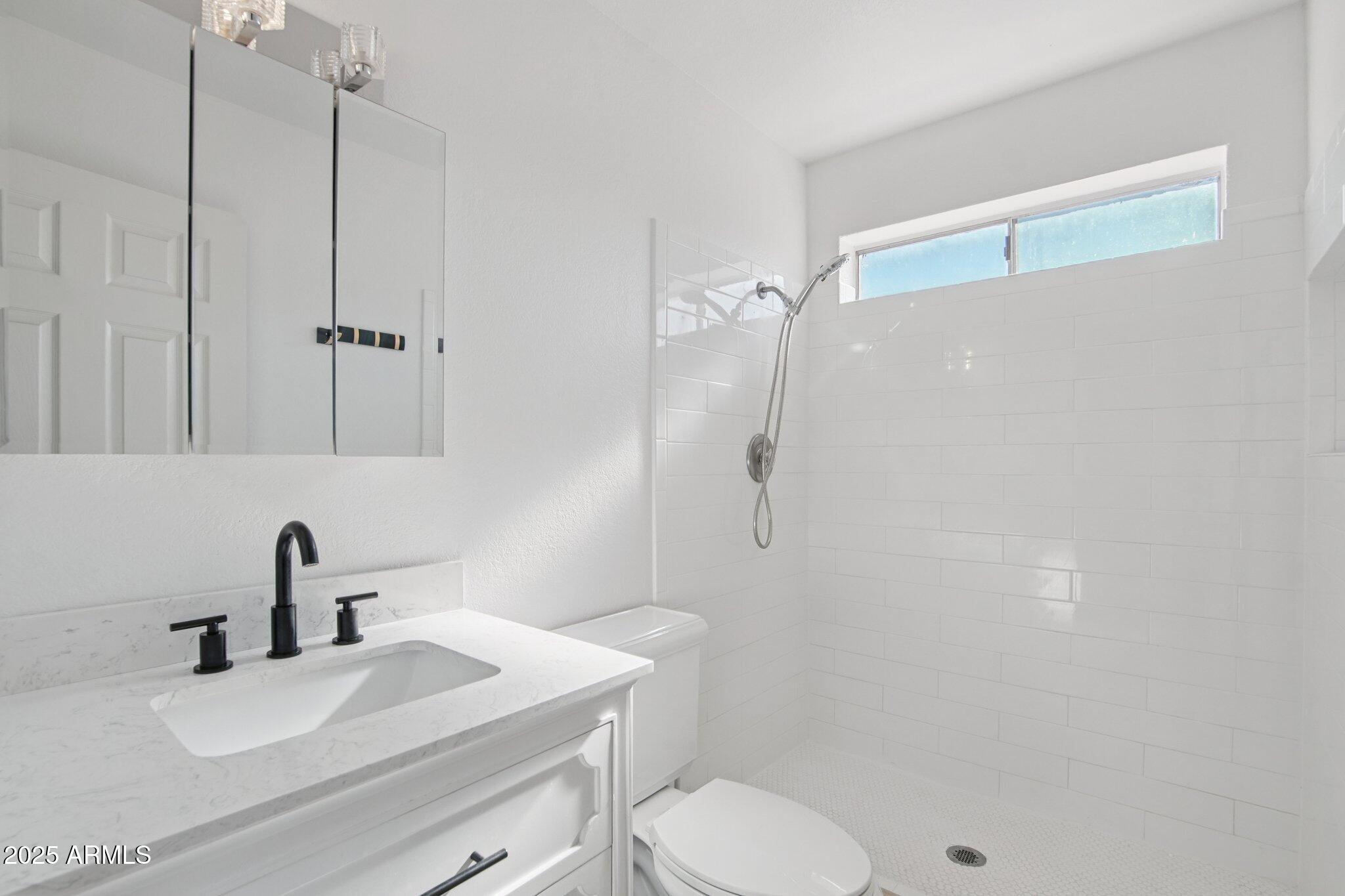 3614 W BLUEFIELD Avenue