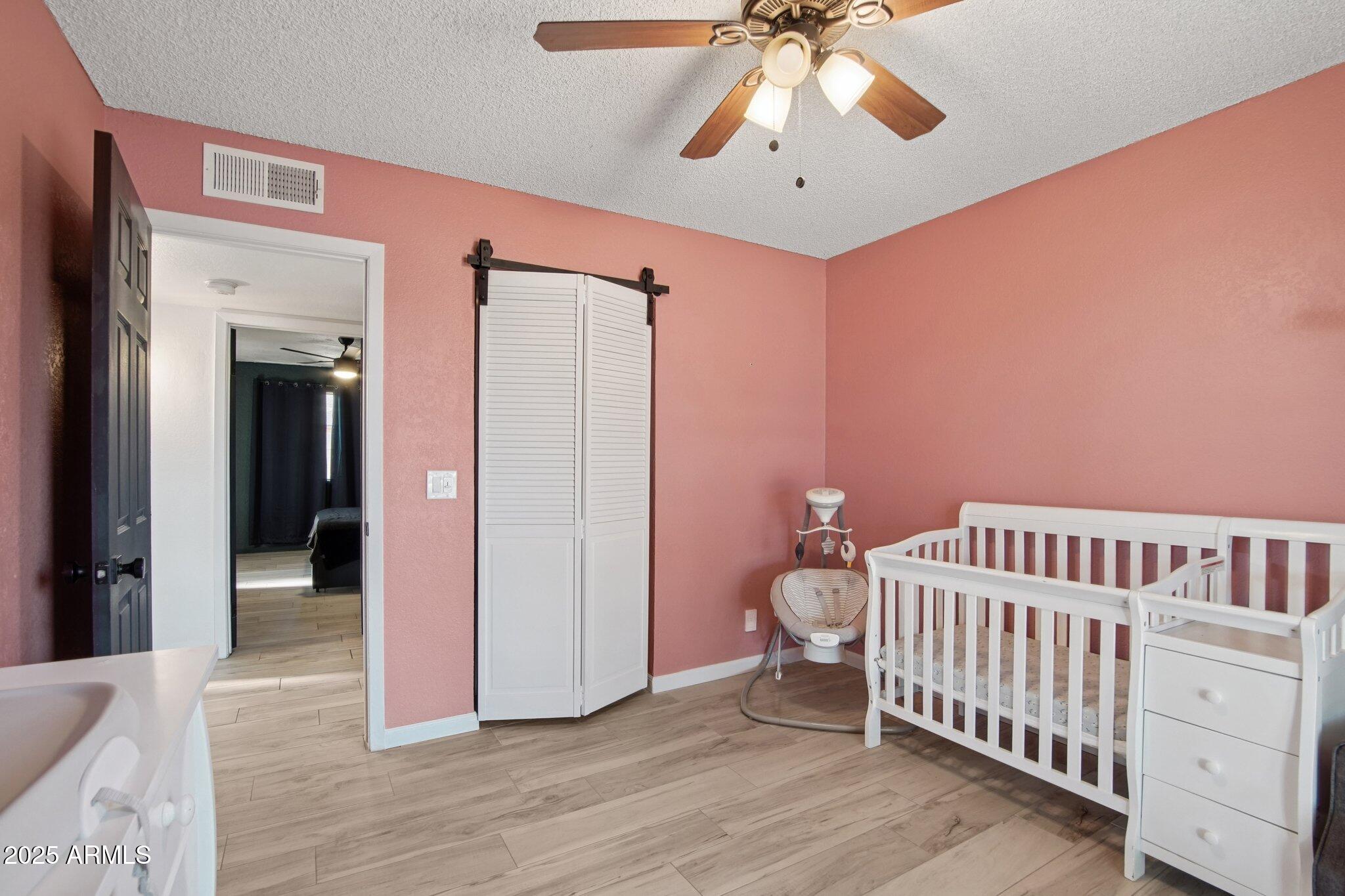 3614 W BLUEFIELD Avenue