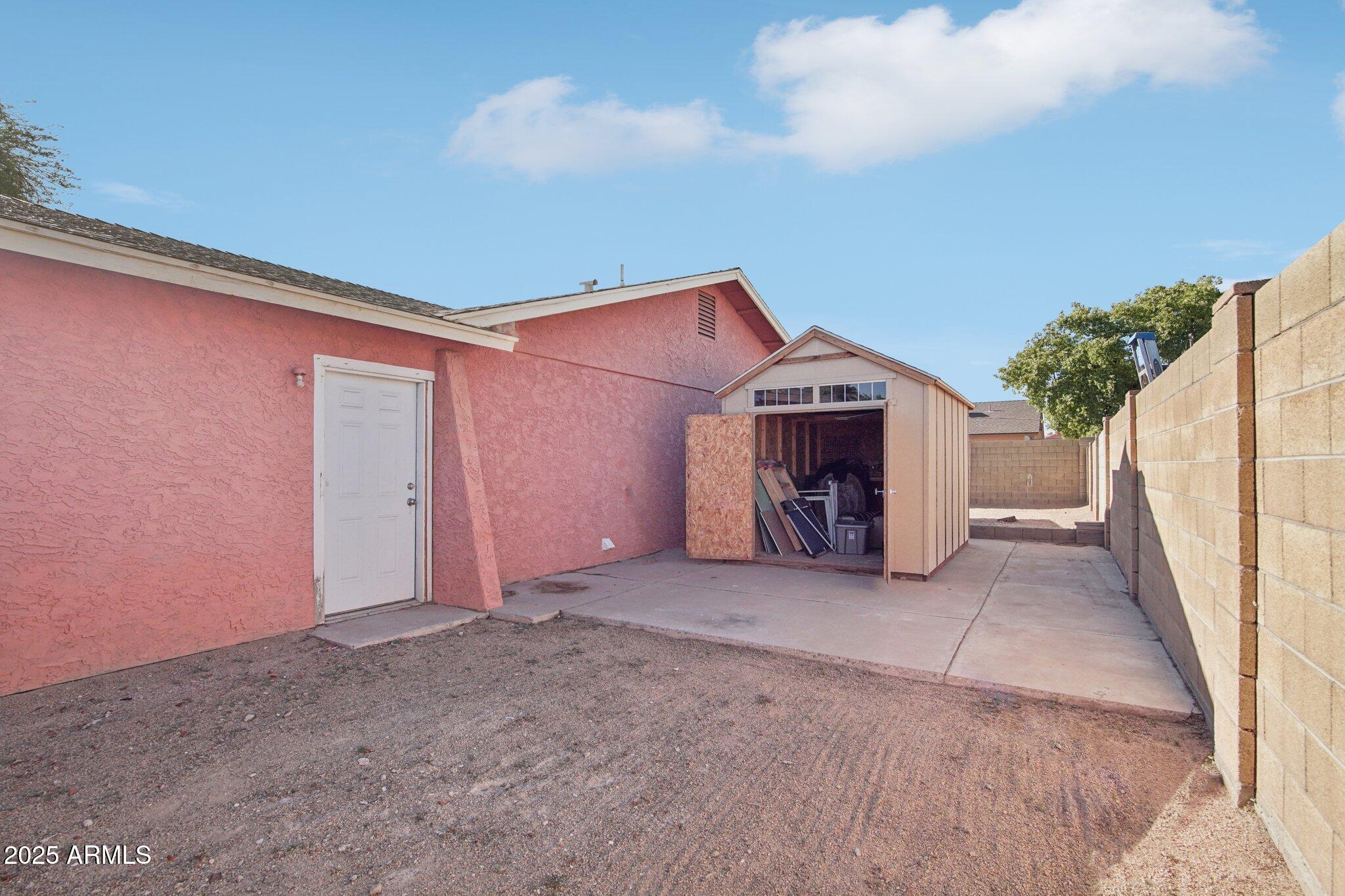 3614 W BLUEFIELD Avenue