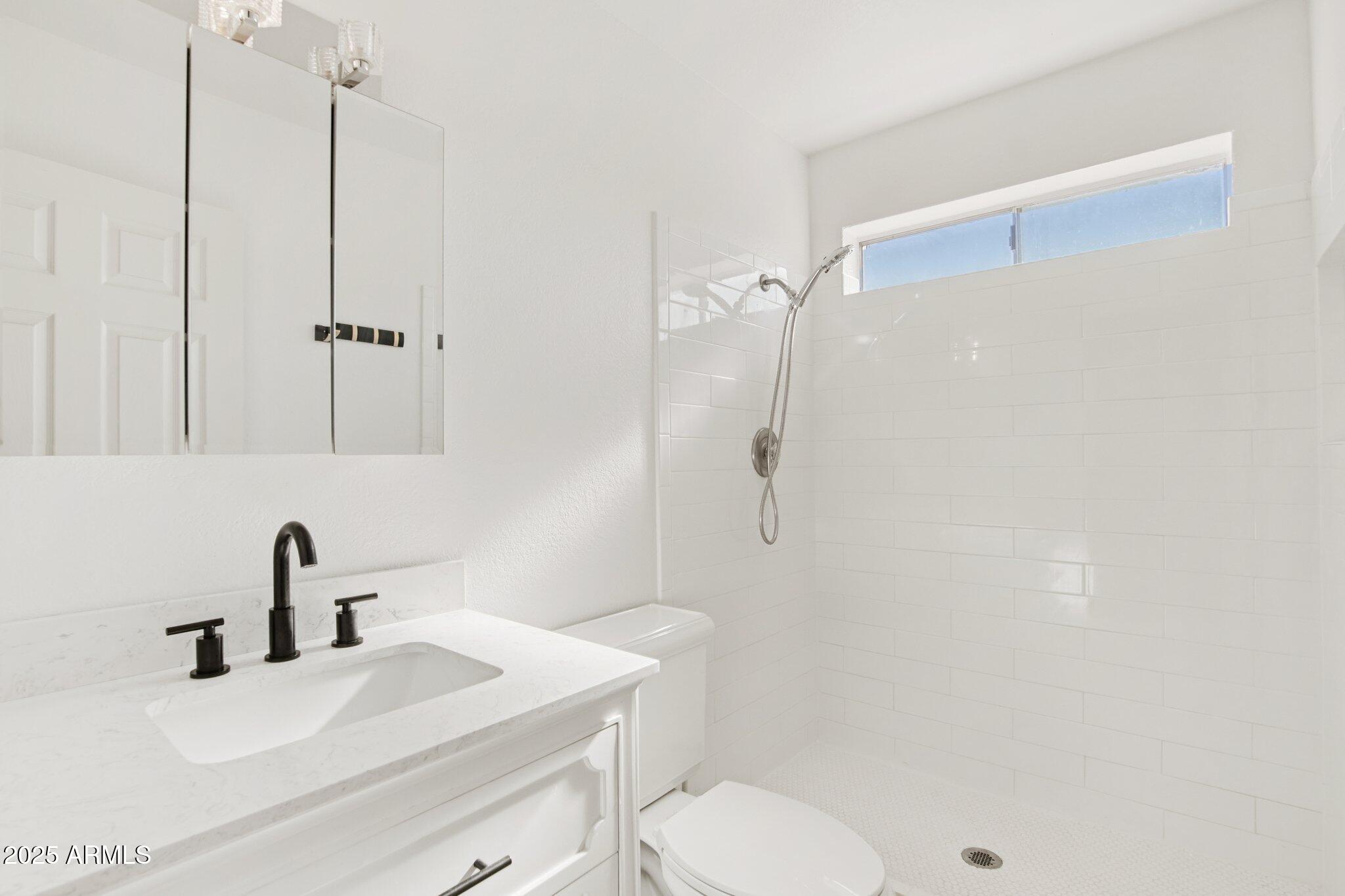 3614 W BLUEFIELD Avenue