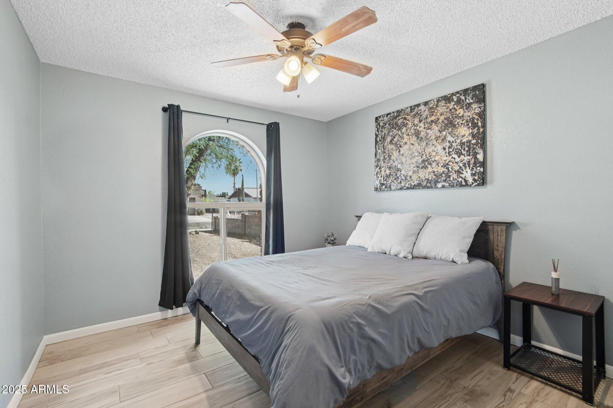 3614 W BLUEFIELD Avenue