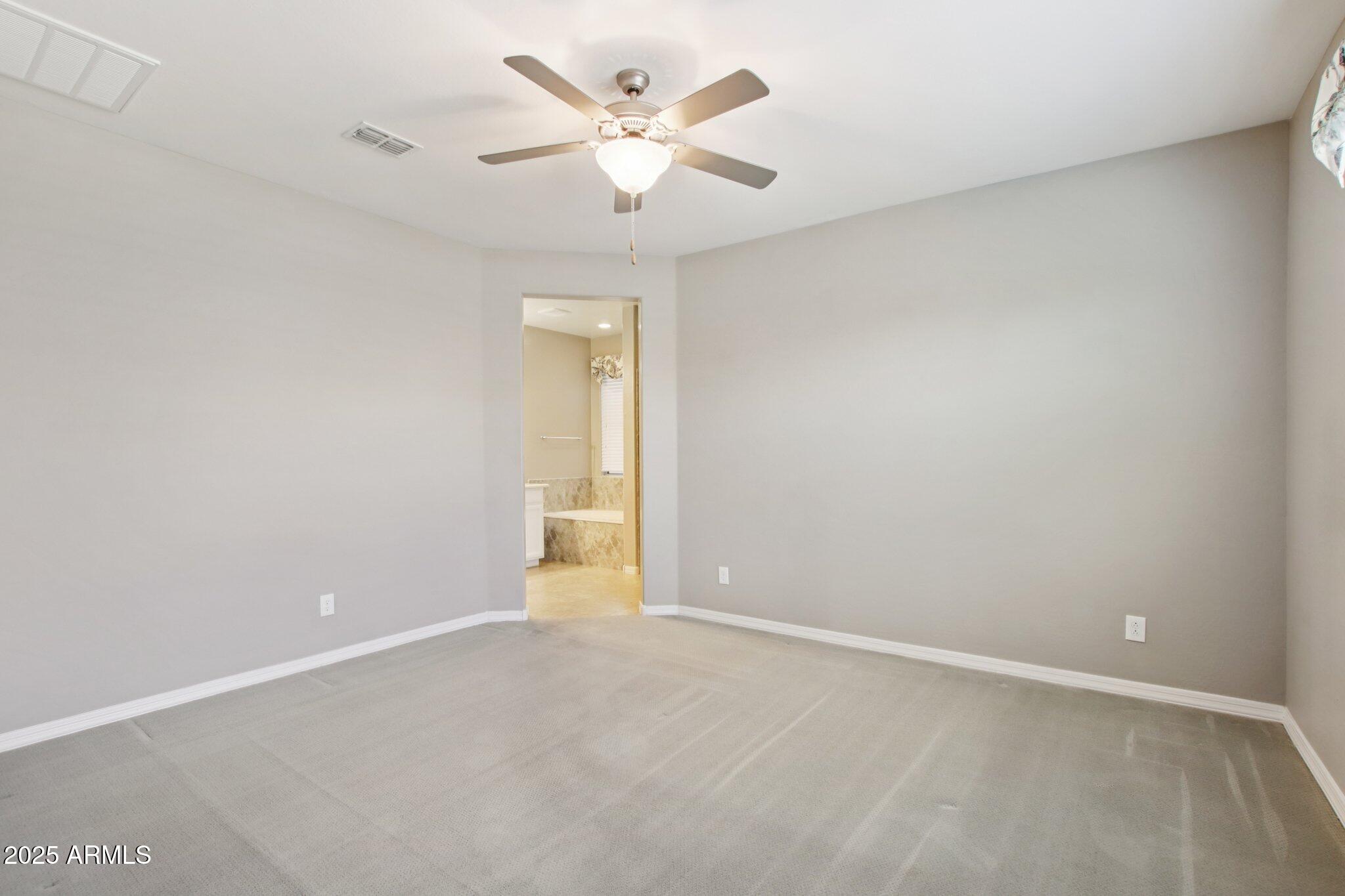 1030 E DETROIT Street