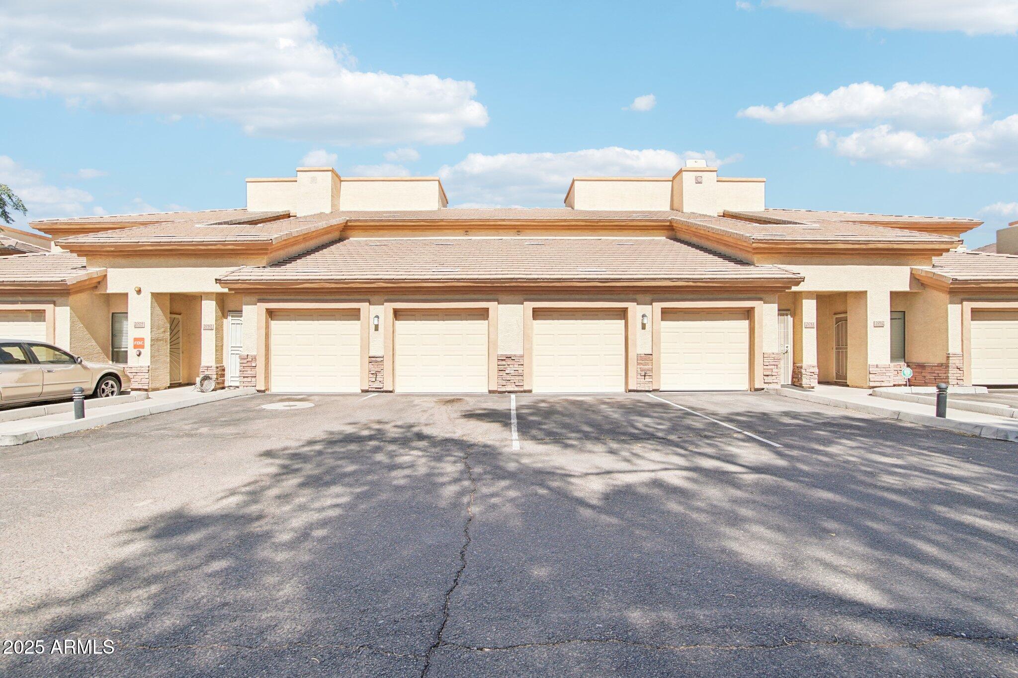 6770 N 47TH Avenue 2011