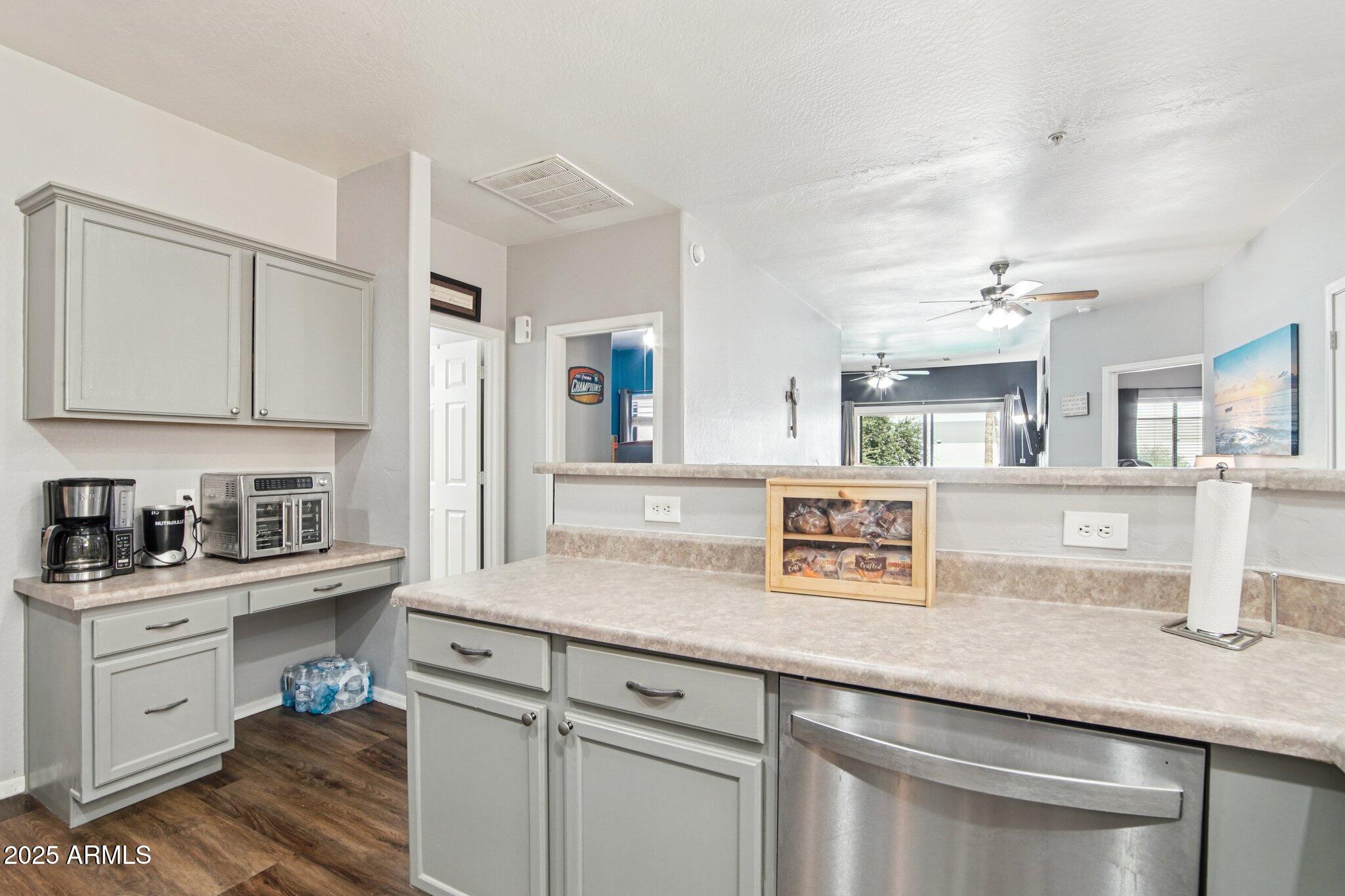 6770 N 47TH Avenue 2011