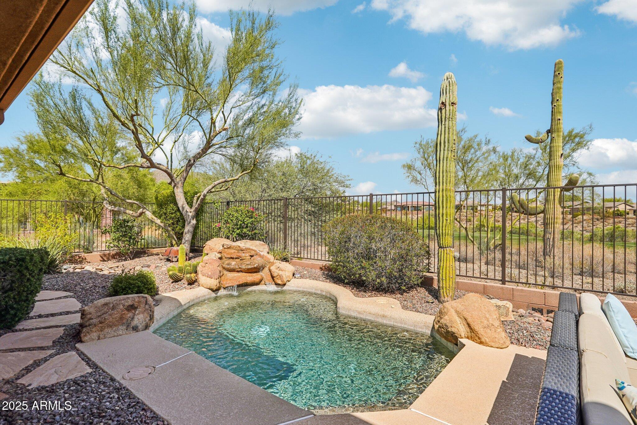 42019 N GOLF CREST Road