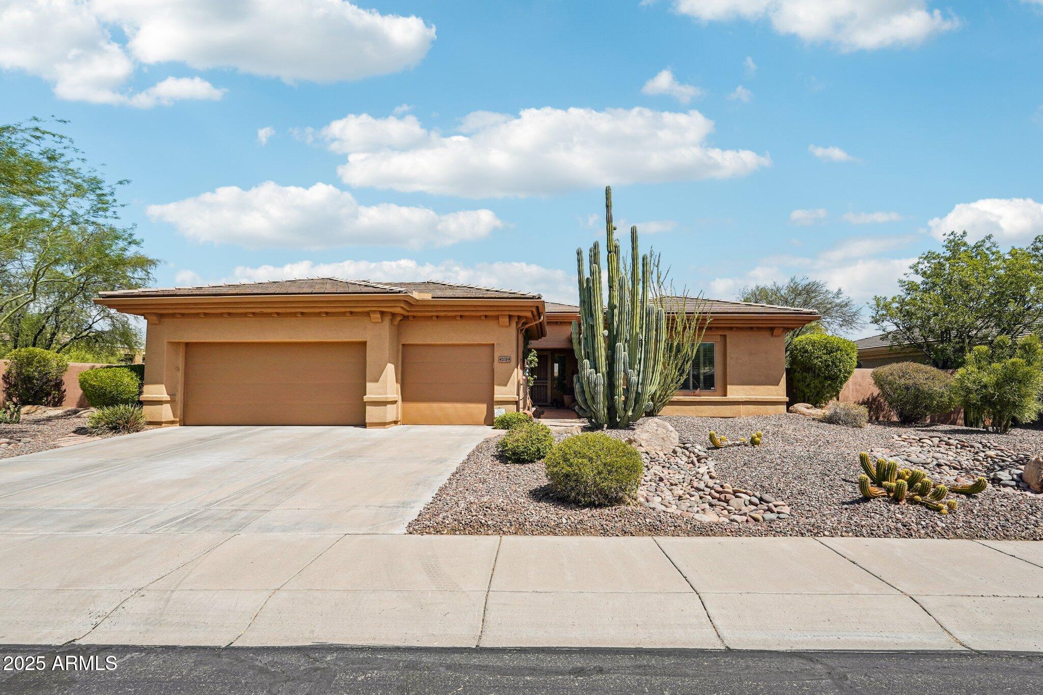 42019 N GOLF CREST Road