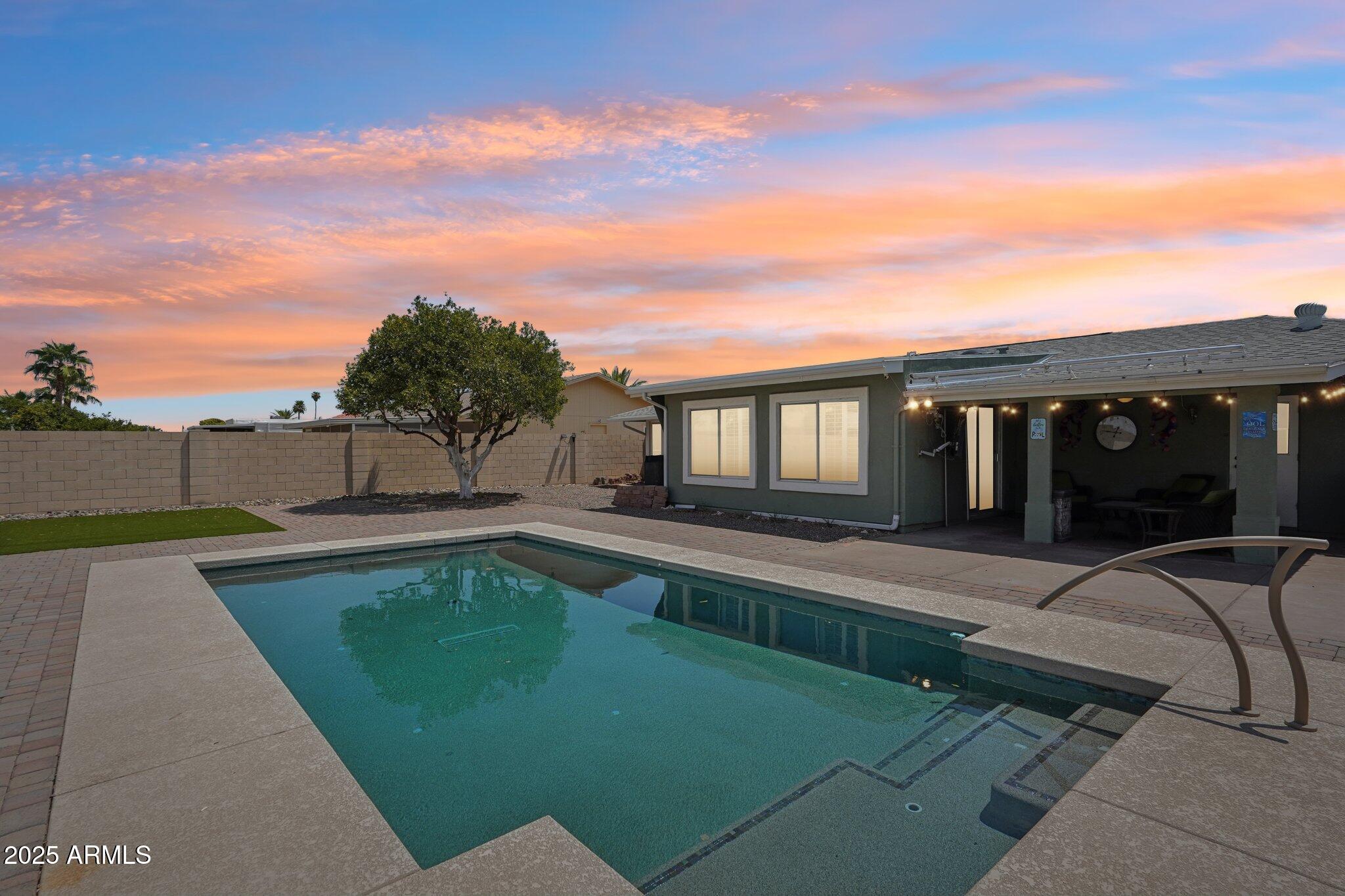 10850 W BROOKSIDE Drive