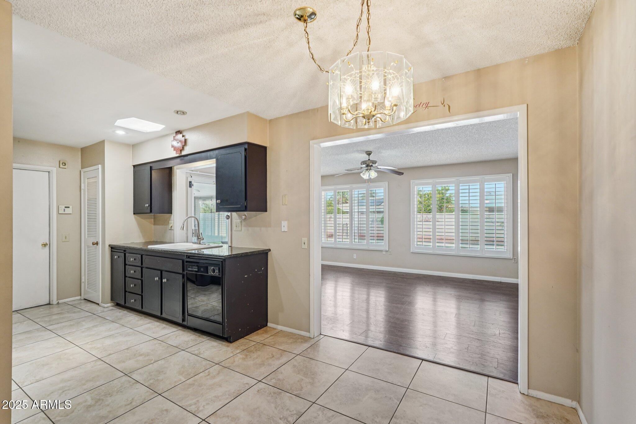 10850 W BROOKSIDE Drive