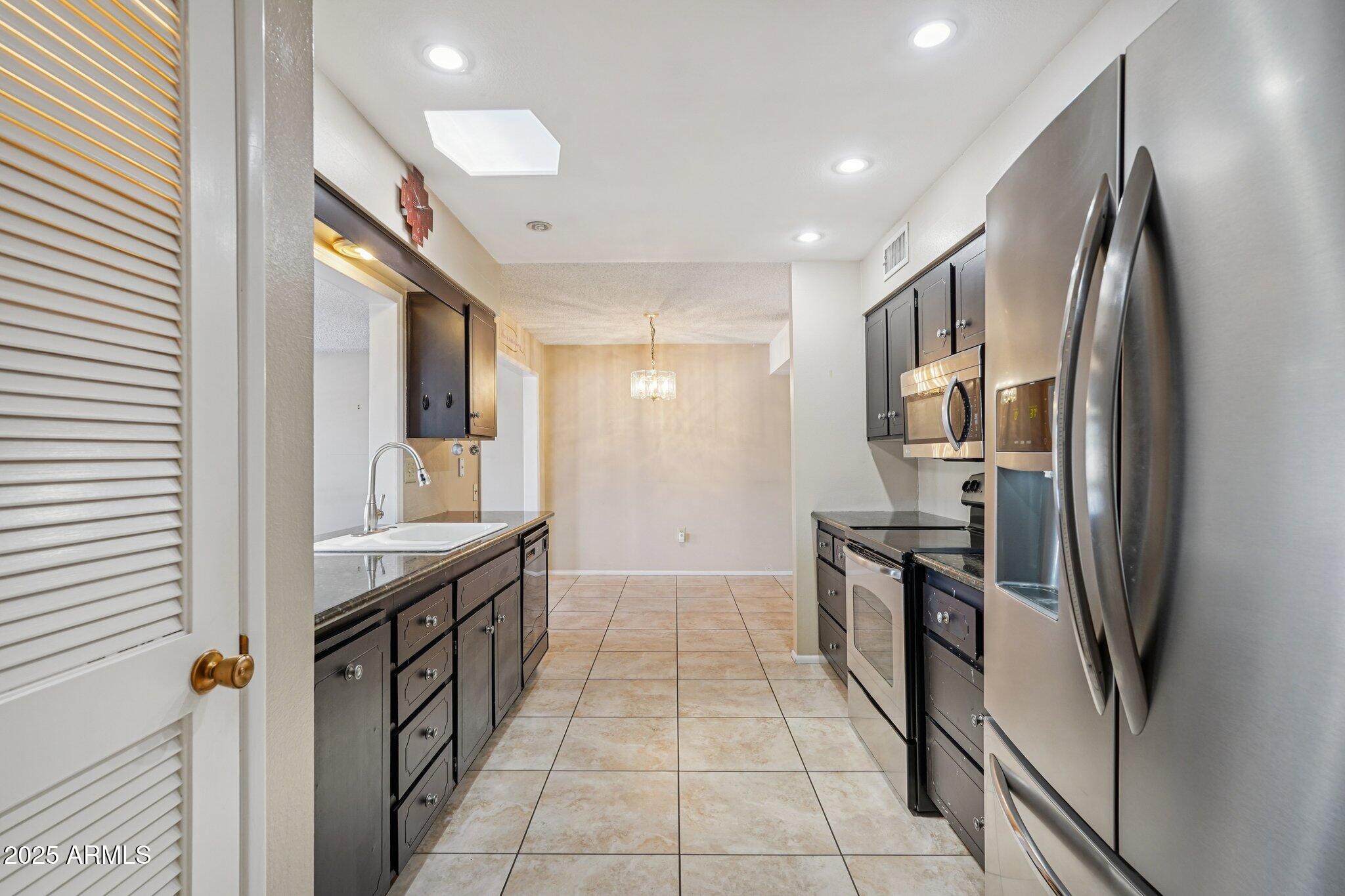 10850 W BROOKSIDE Drive