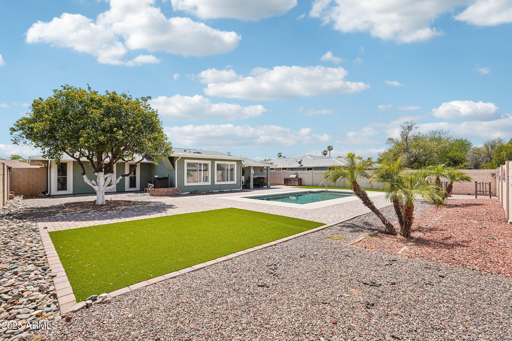 10850 W BROOKSIDE Drive