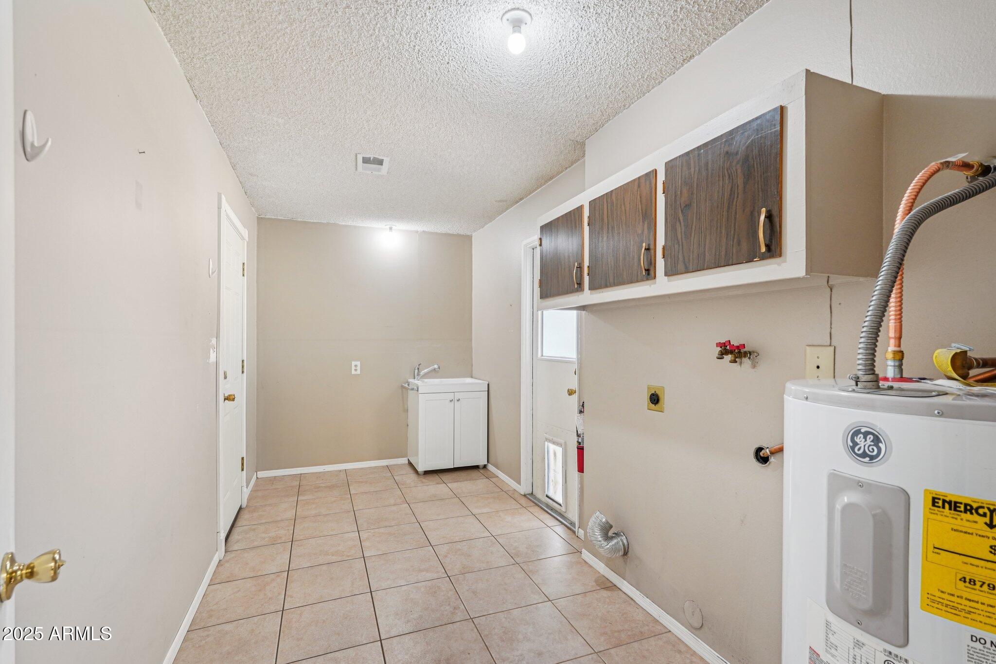 10850 W BROOKSIDE Drive