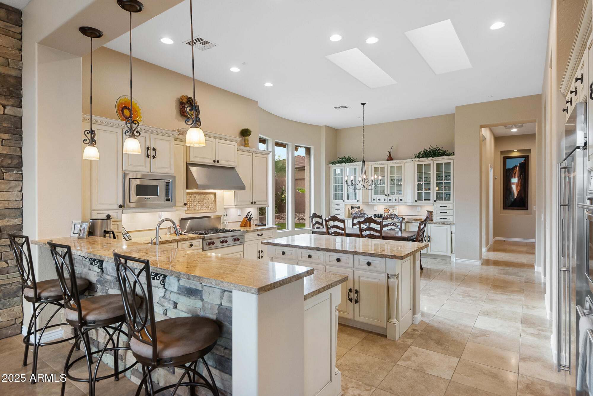 1653 W SILVER PINE Drive